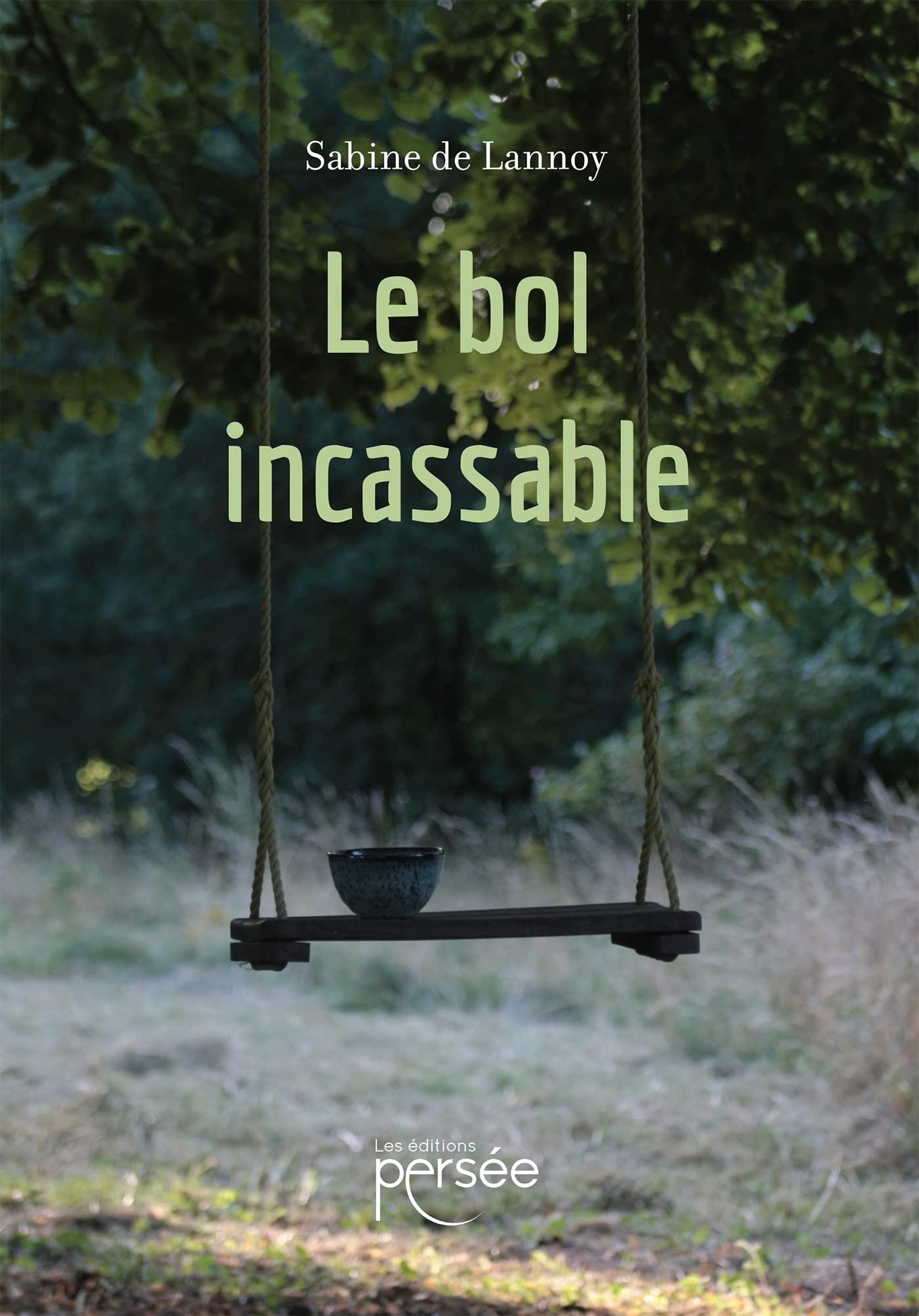 Le bol incassable: Et autres instantanés du quotidien Essays & Short Stories