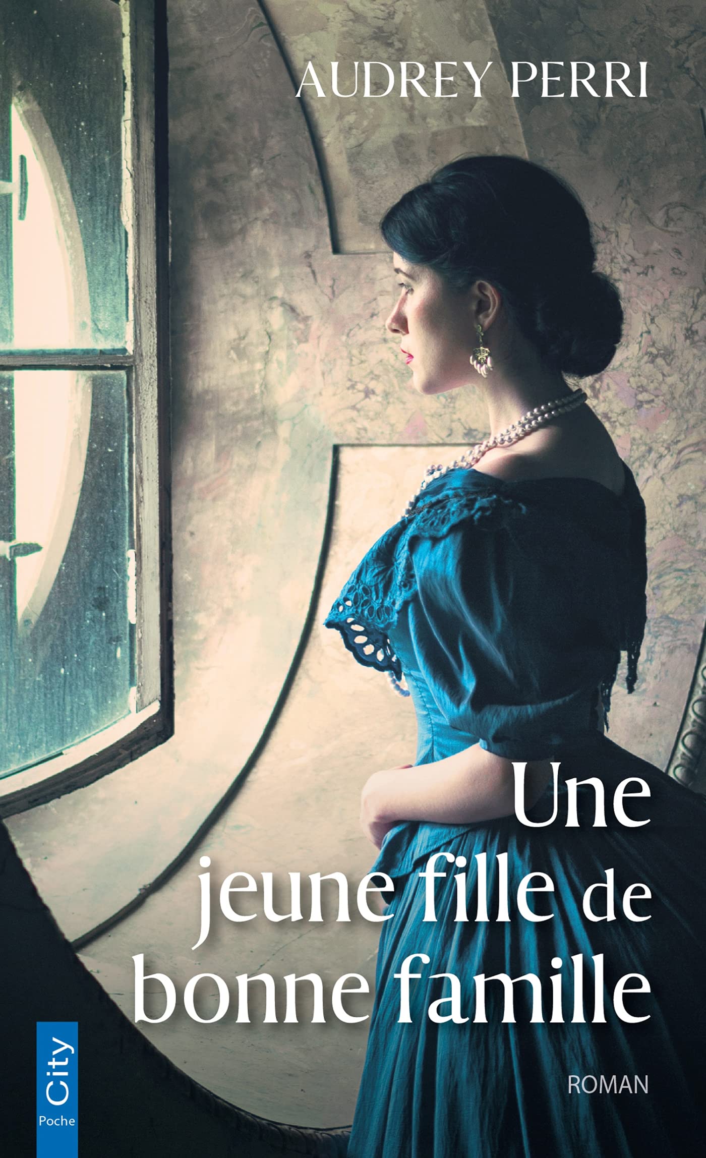 Une jeune fille de bonne famille book