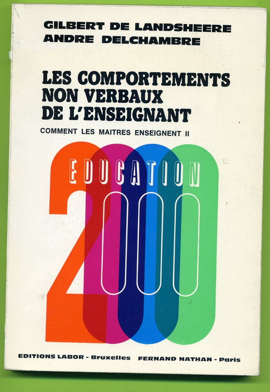 Les Comportements non verbaux de l'enseignant Books