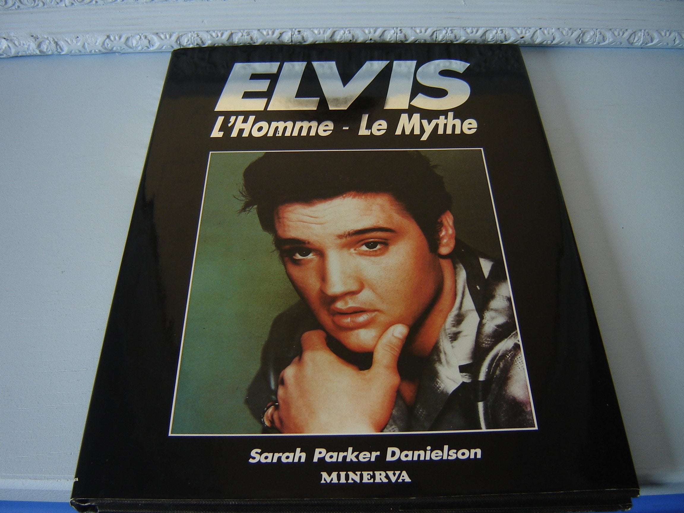 Elvis : l'homme, le mythe book
