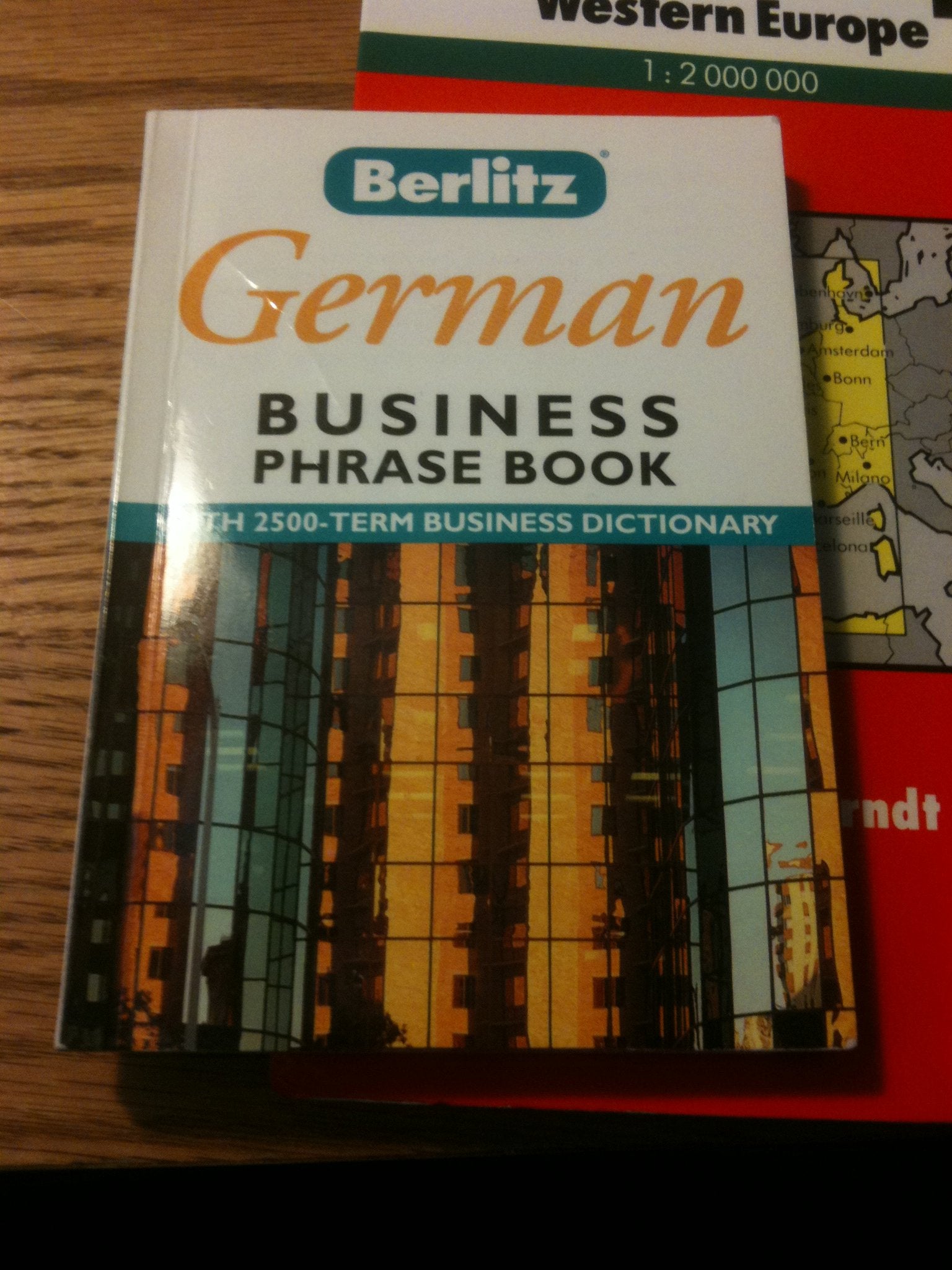 Berlitz German Business Phrase Book (Berlitz Business Phrase Book & Dictionary S.) Foreign Languages ​​& Dictionaries