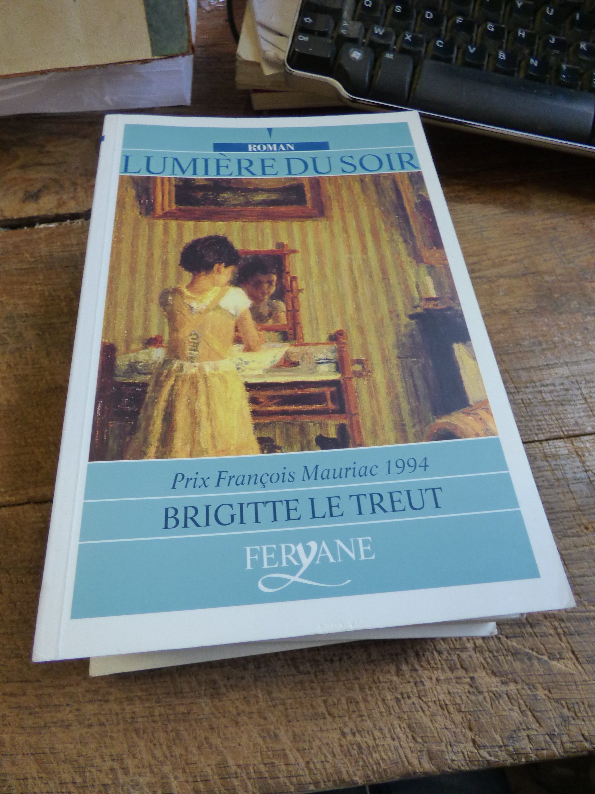 lumière du soir par Brigitte le treut / Gros caractères / éditions Feryane book