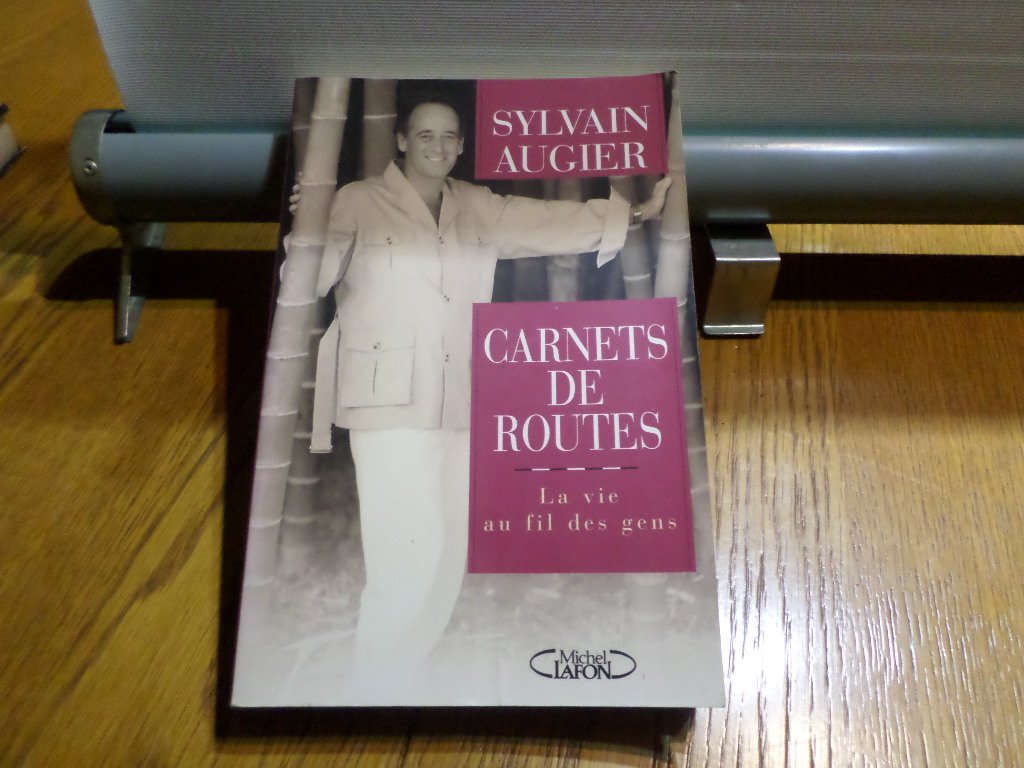 Carnets de routes: La vie au fil des gens book