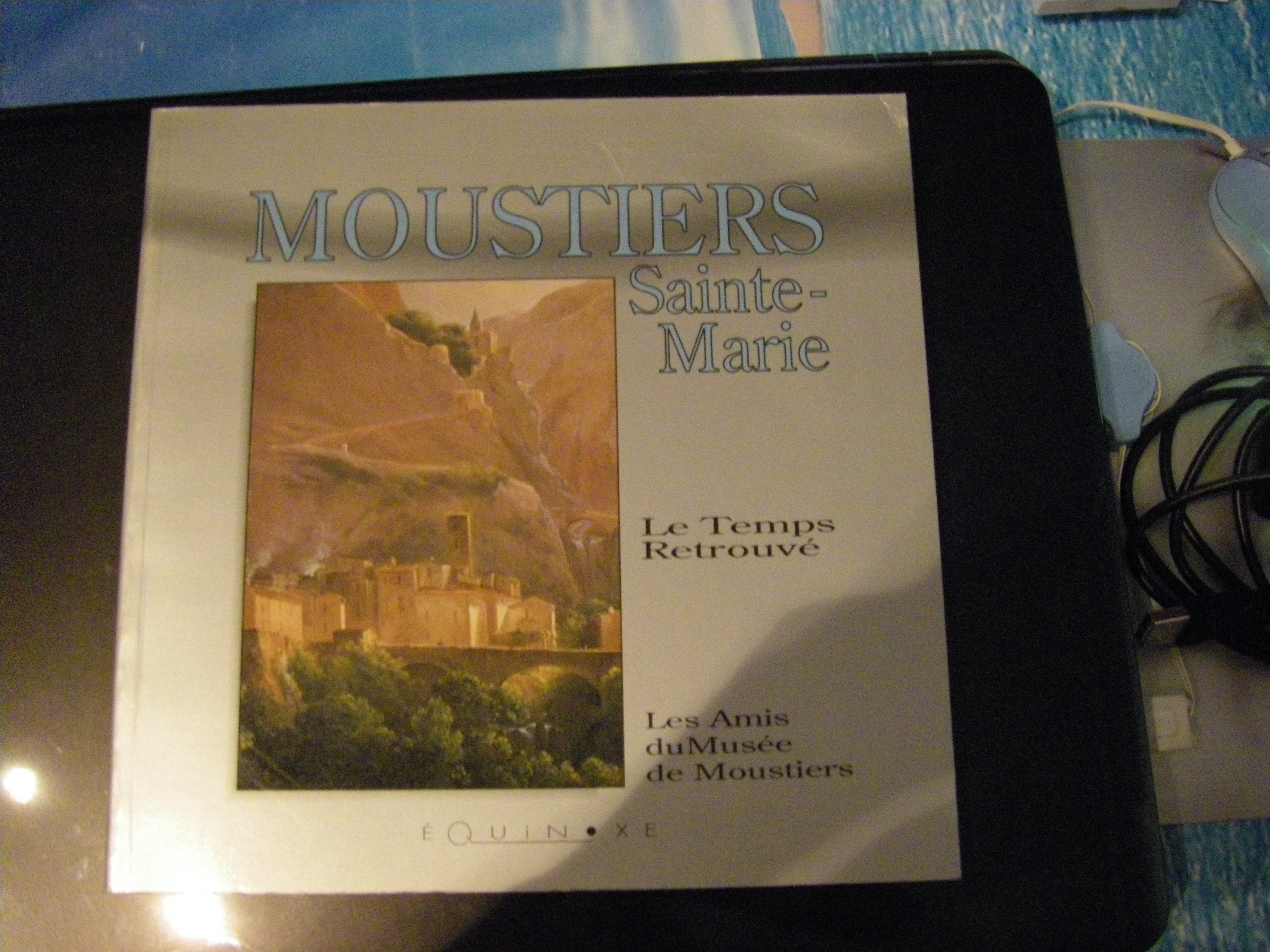 Moustiers-Sainte-Marie Books