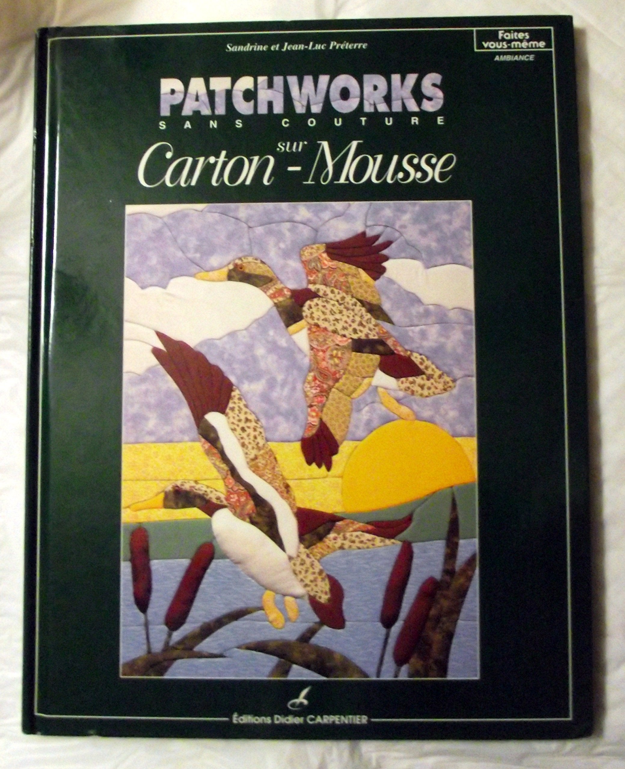 Patchworks sans couture sur carton-mousse Books