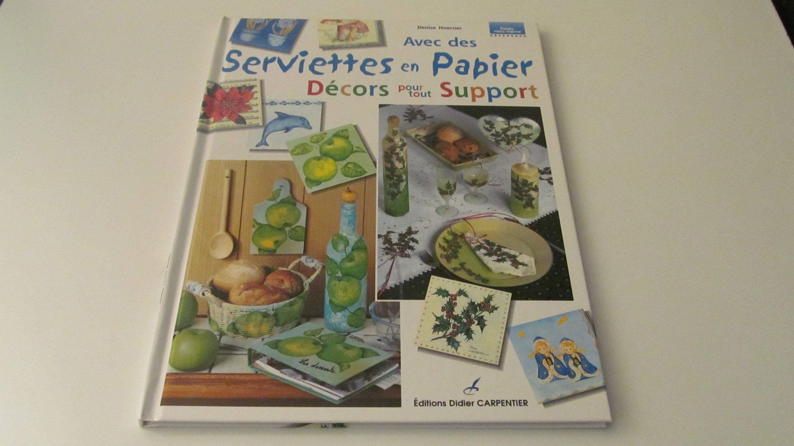 Avec des serviettes en papier, décors pout tout support book