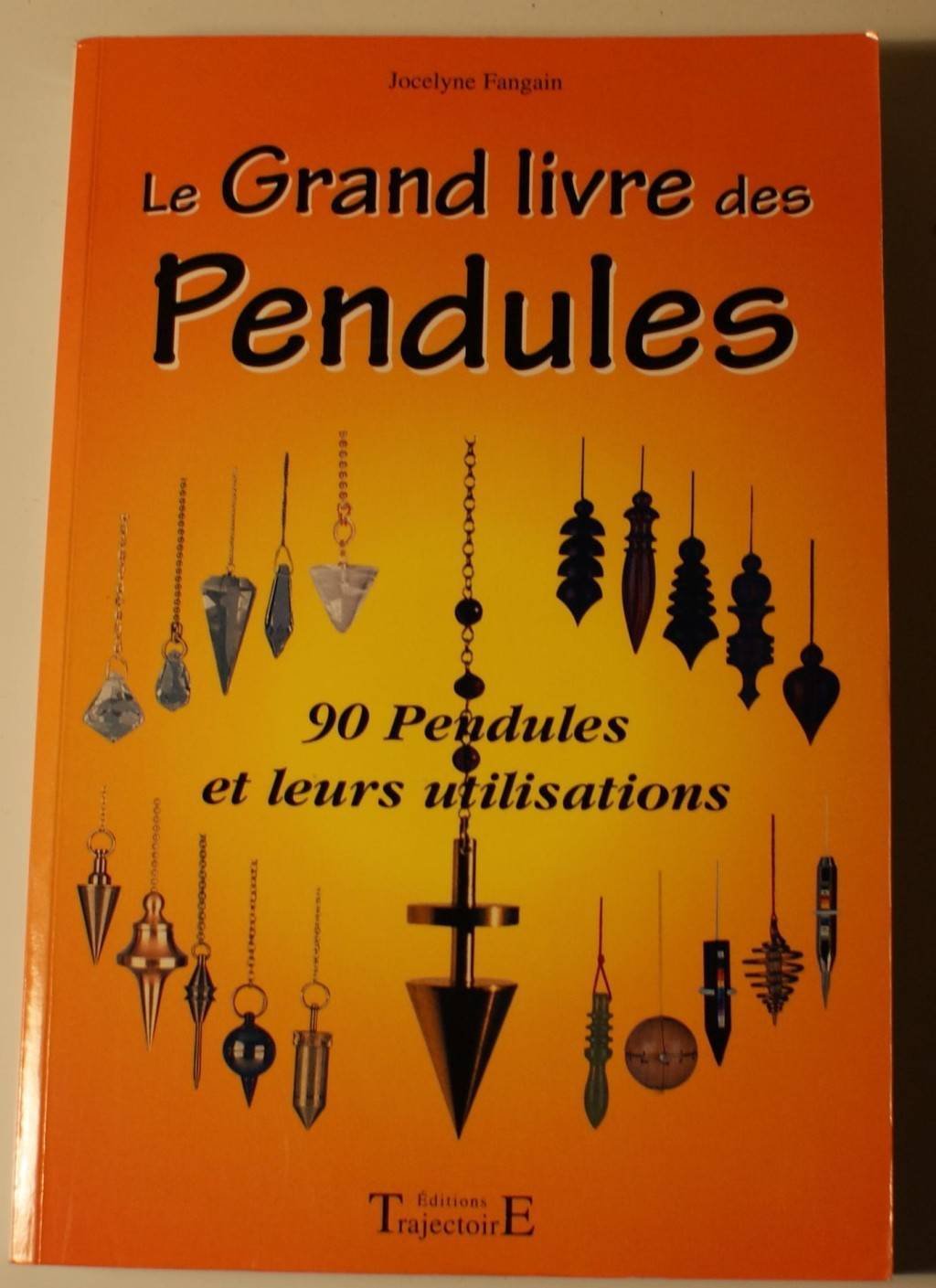 Le grand livre des pendules book