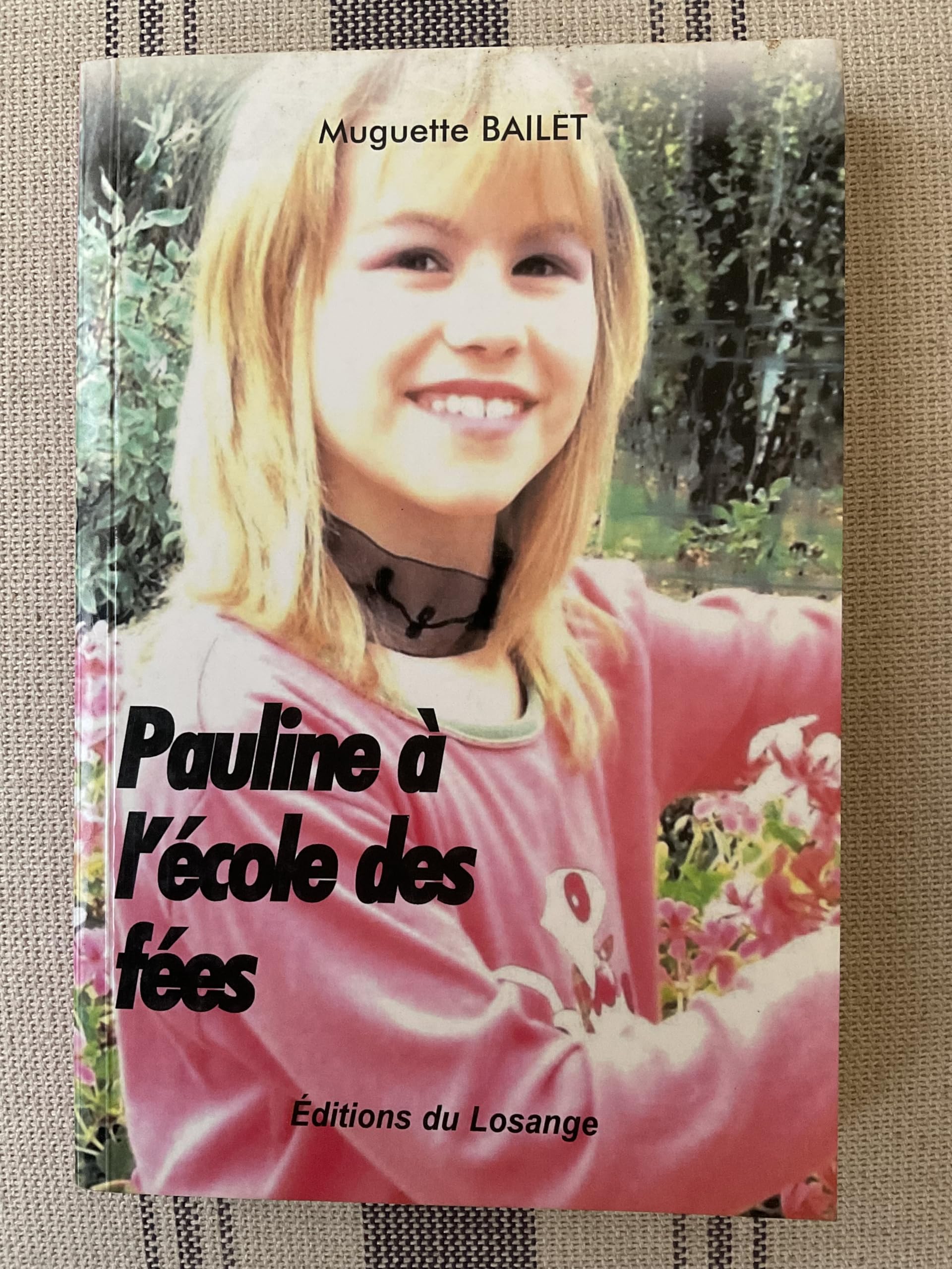 Pauline à l'école des fées book