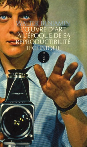 L'oeuvre d'art à l'époque de sa reproductibilité technique Social Sciences