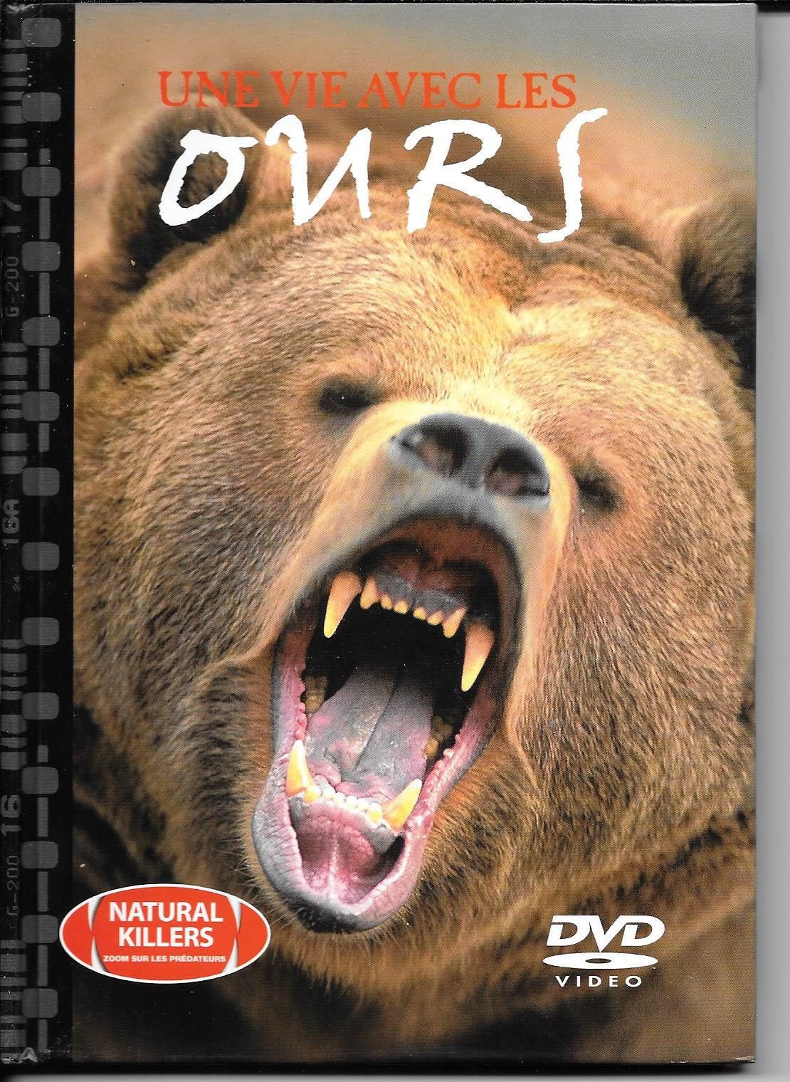 Livre DVD Une vie avec les Ours - Zoom sur les prédateurs book