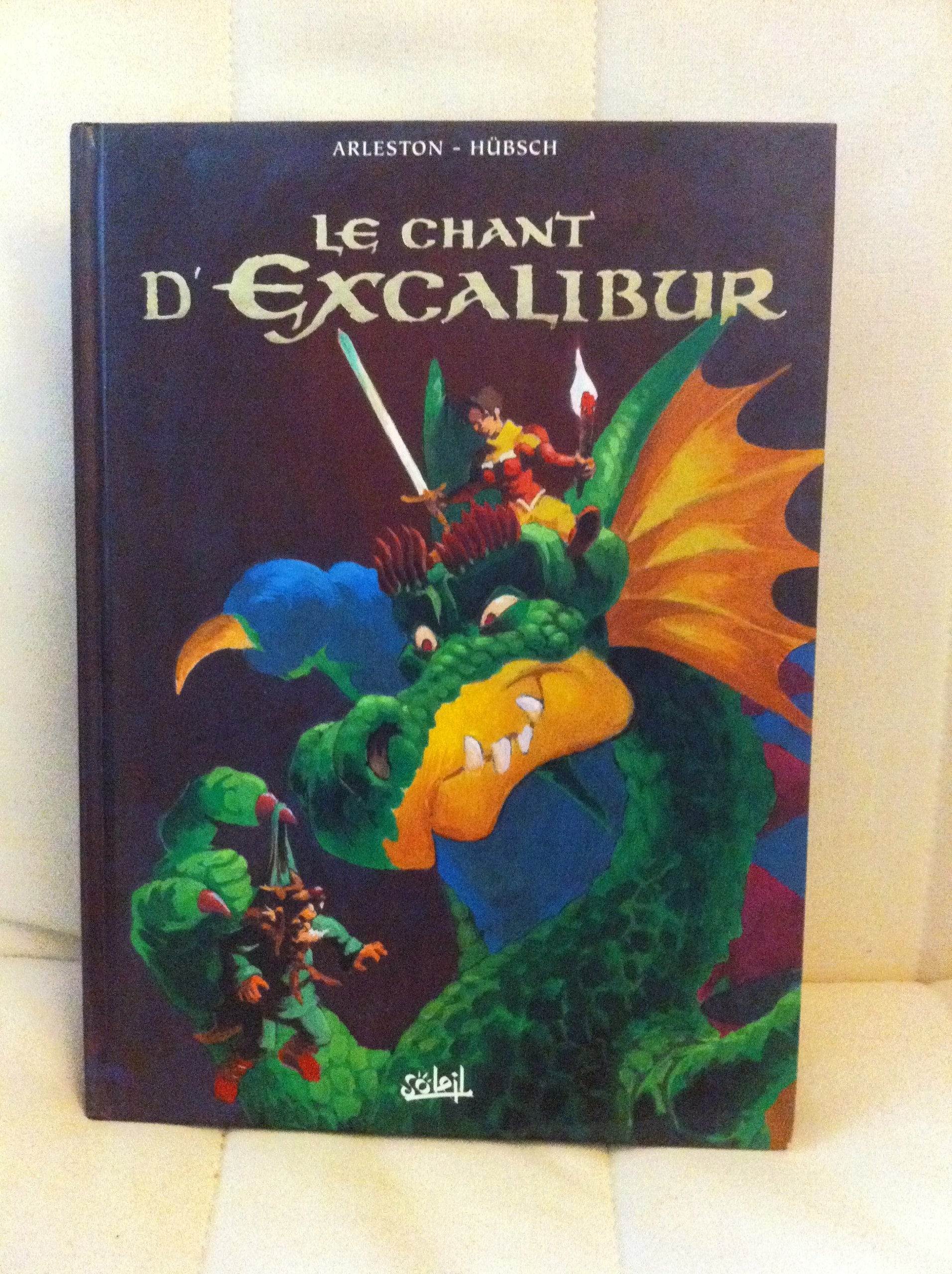 Tome 1, Le Réveil de Merlin ; Tome 2, Le Sidhe aux Mille Charmes ; Tome 3, La Griffe de Rome book