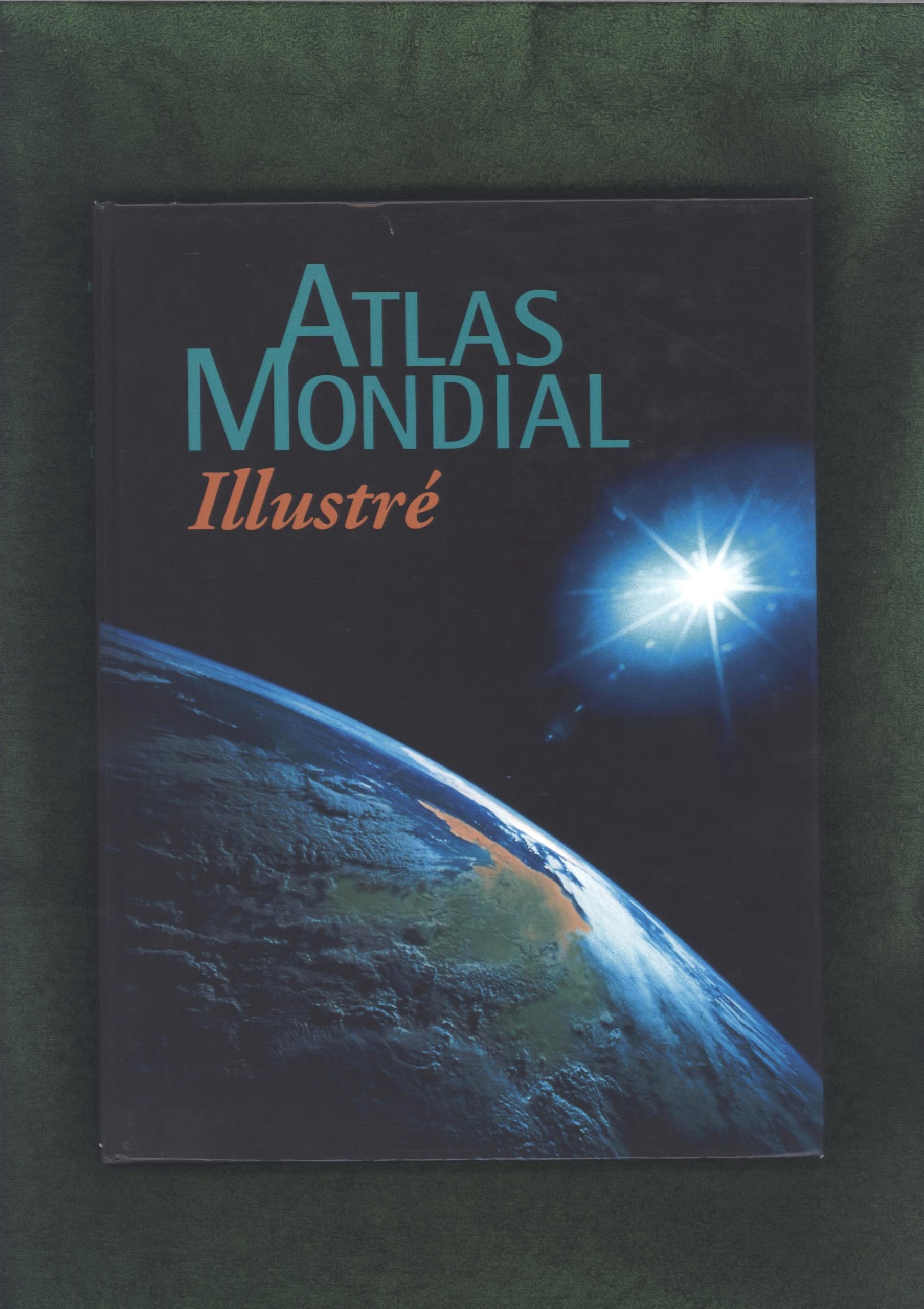 Atlas Mondial Illustré book