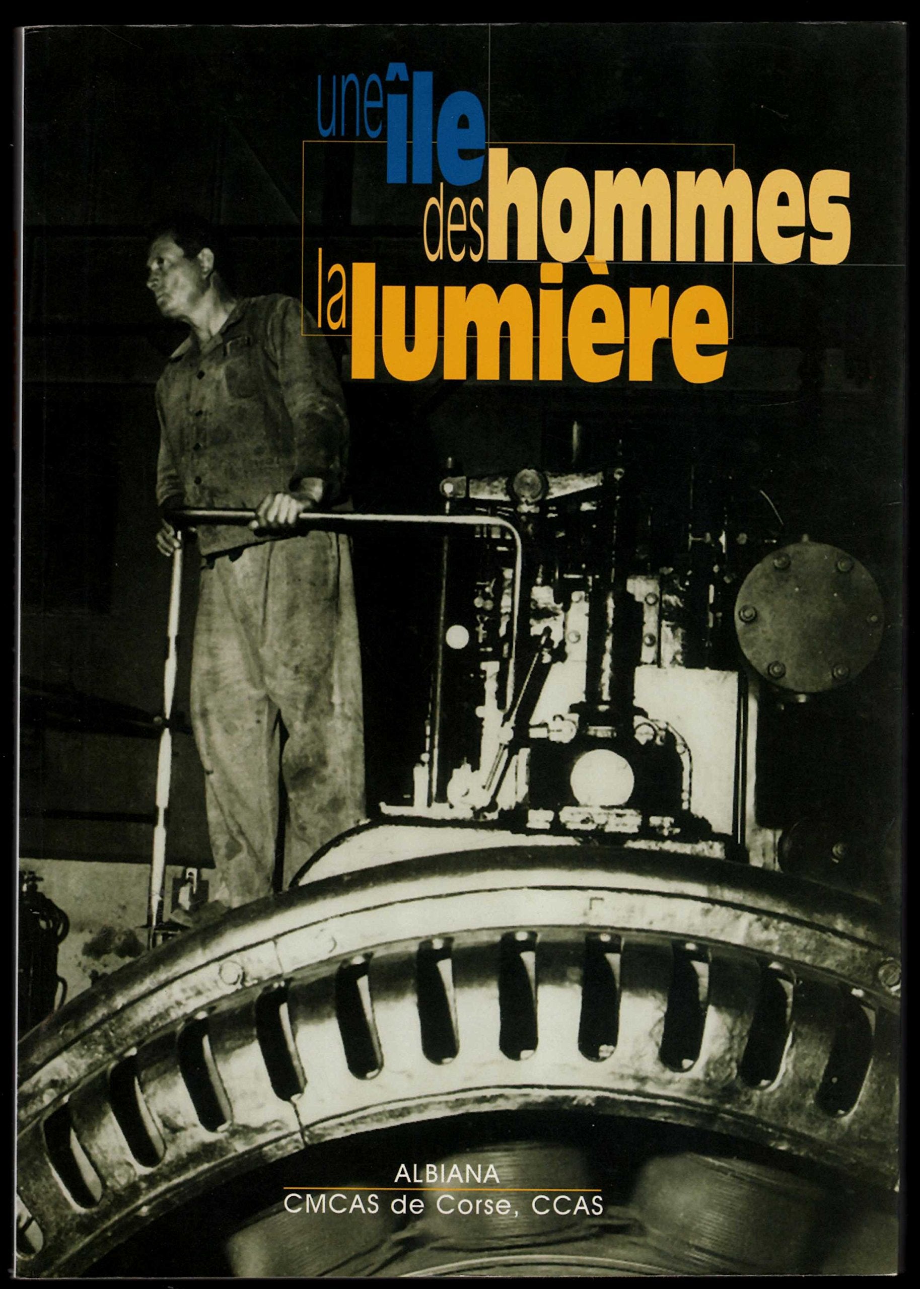 Une île des hommes la lumière book