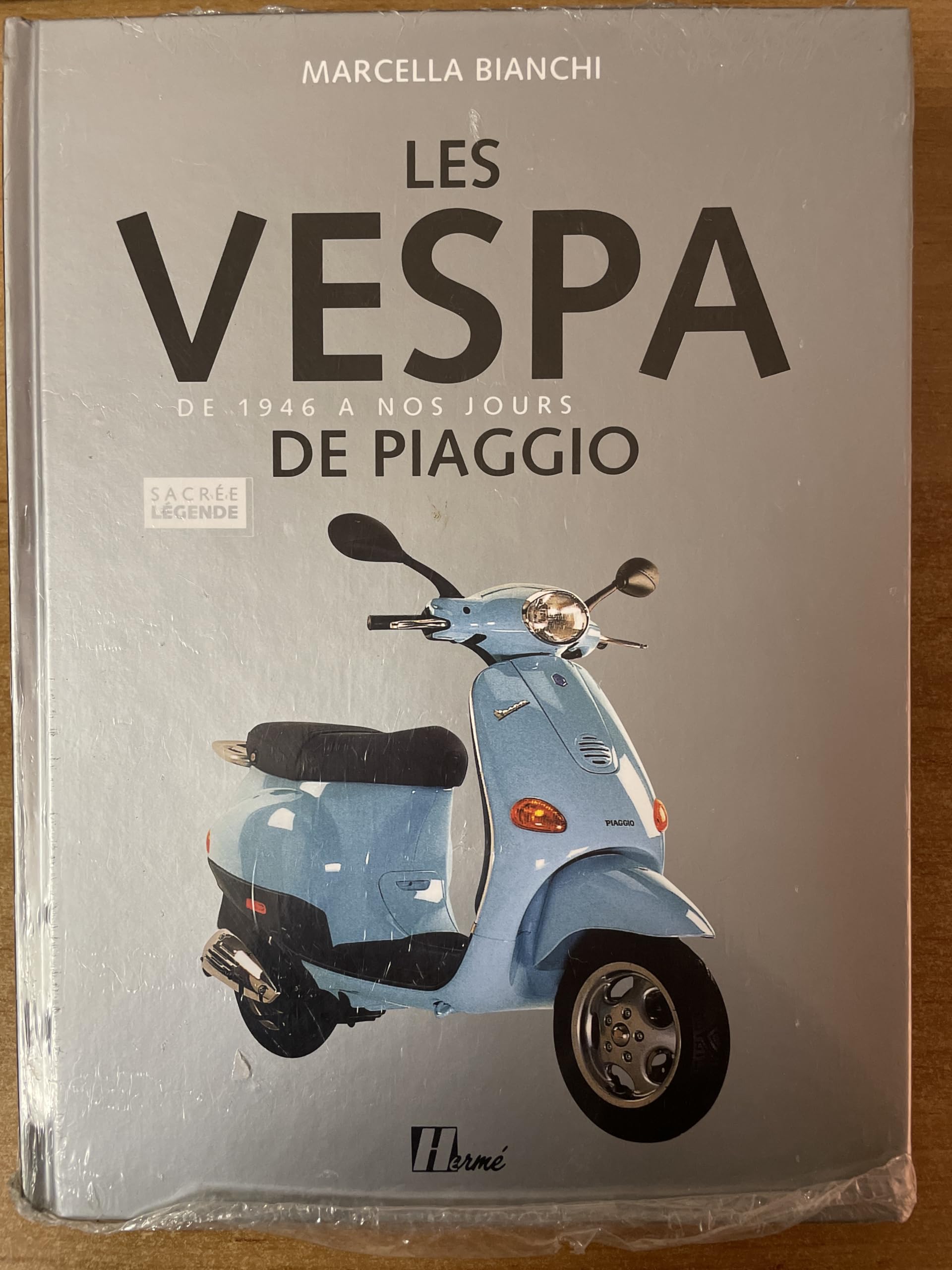 Les Vespa de Piaggio de 1946 à nos jours book