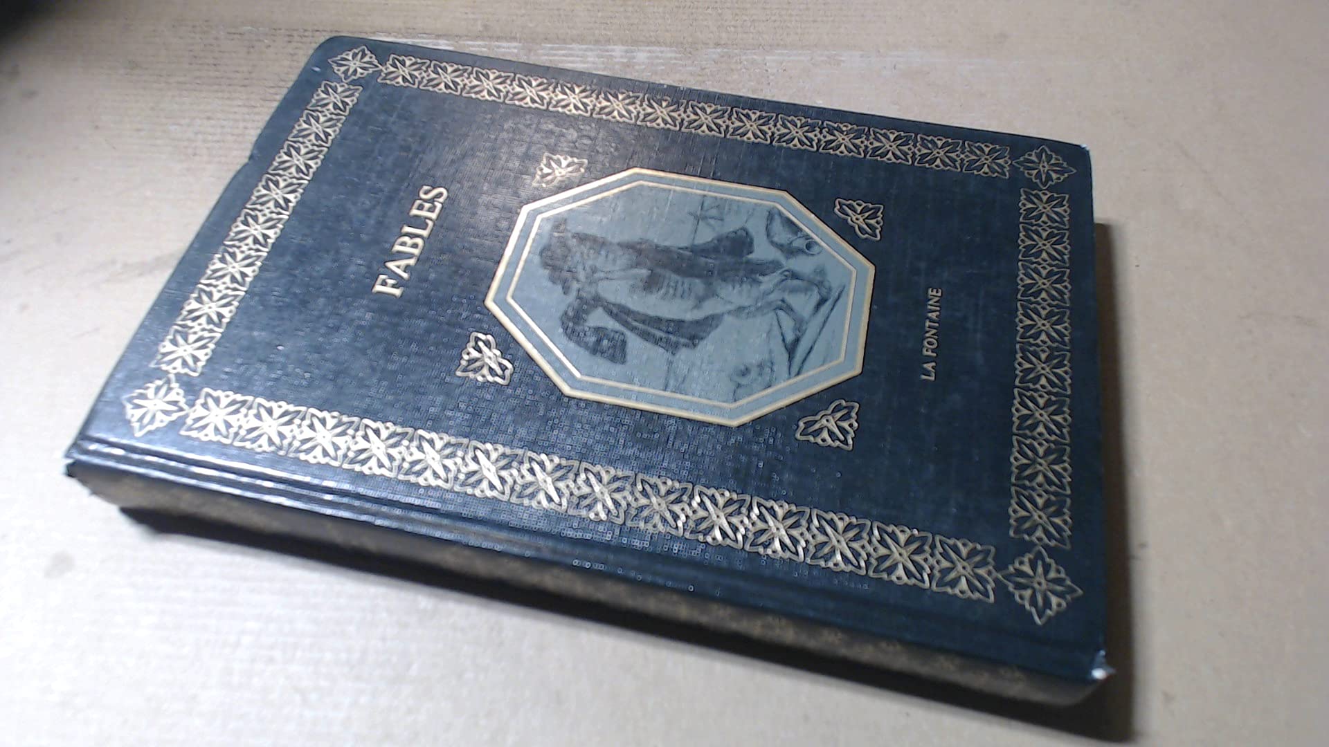 Fables de La Fontaine. book