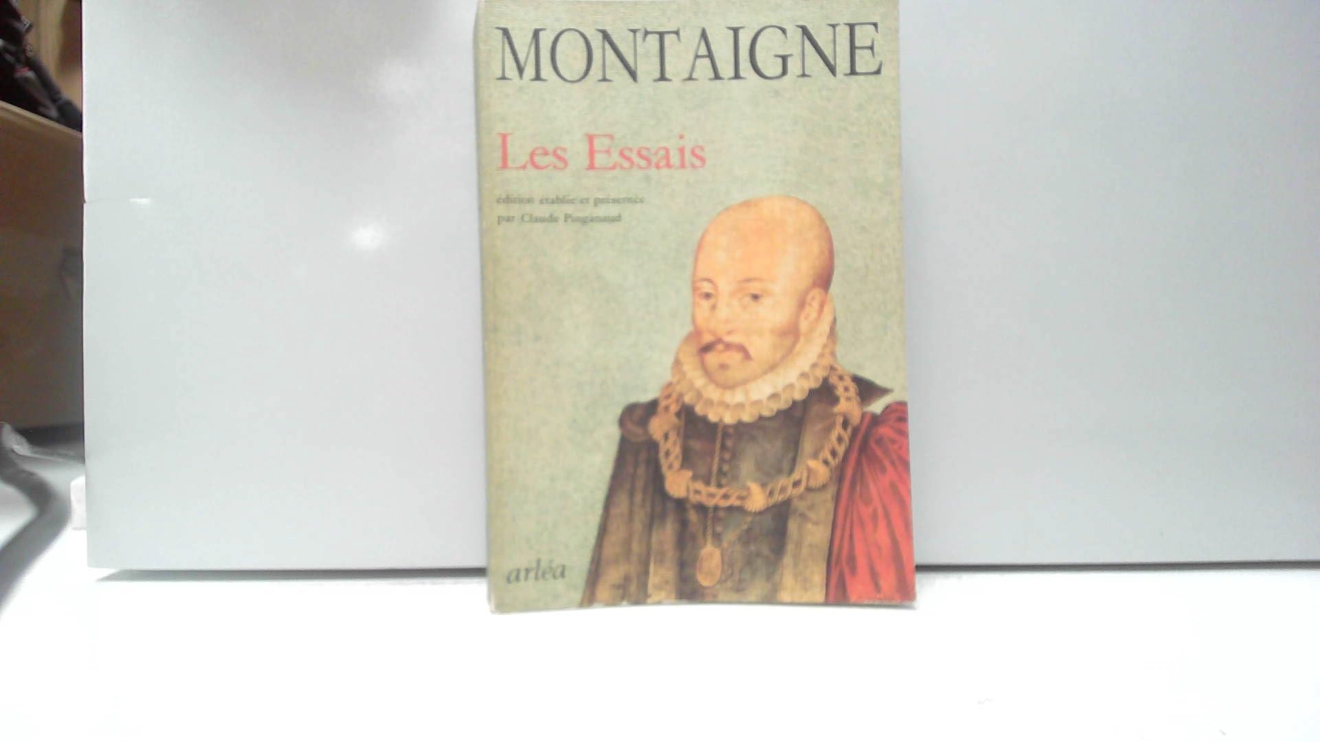 Les Essais Books