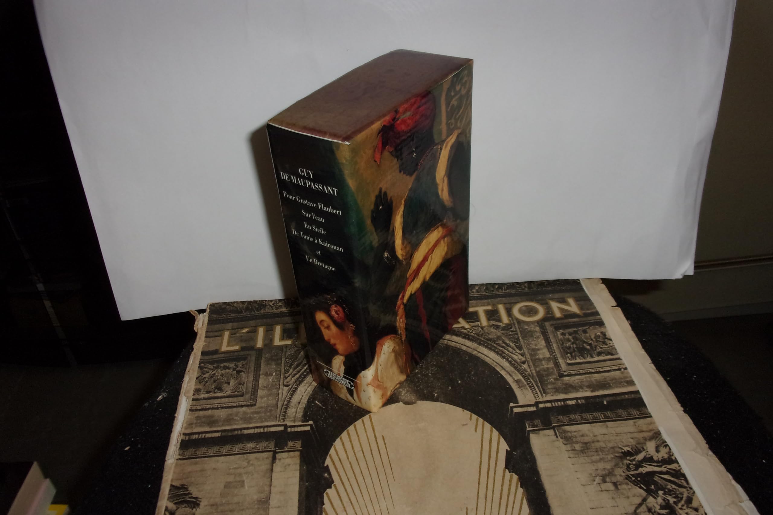 Maupassant Coffret 5 Volumes : Volume 1, Pour Gustave Flaubert. Volume 2, En Bretagne. Volume 3, De Tunis A Kairouan. Volume 4, Sur L'Eau. Volume 5, En Sicile Books