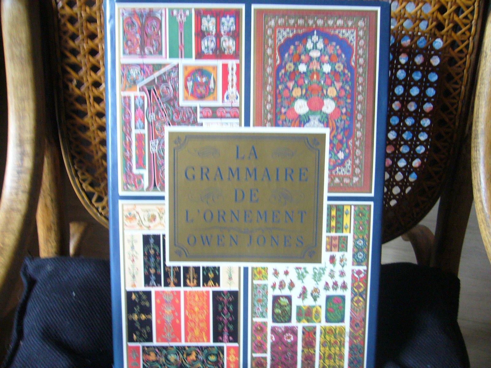 la grammaire de l'ornement by owen jones Books