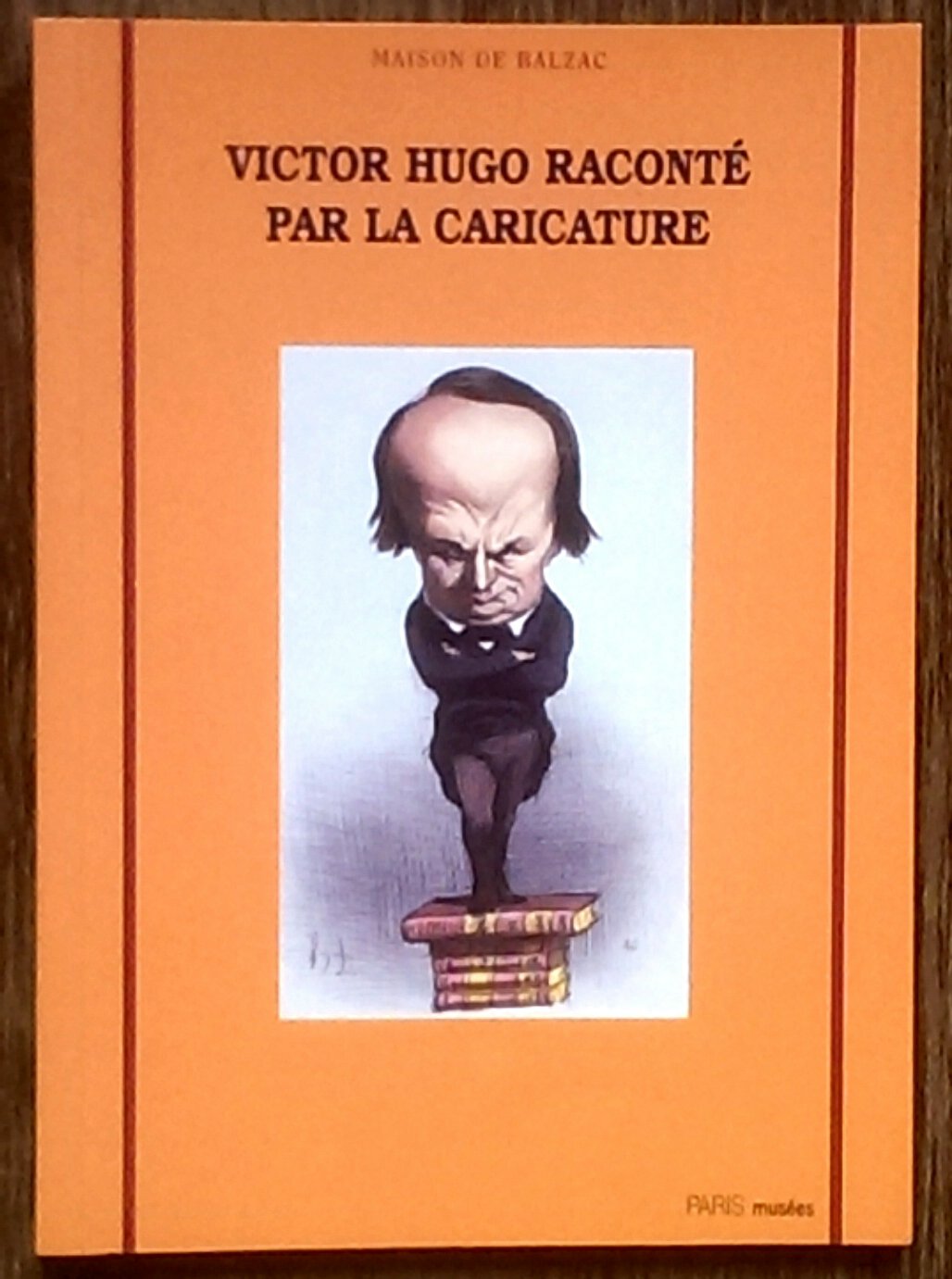 Victor Hugo raconté par la caricature book