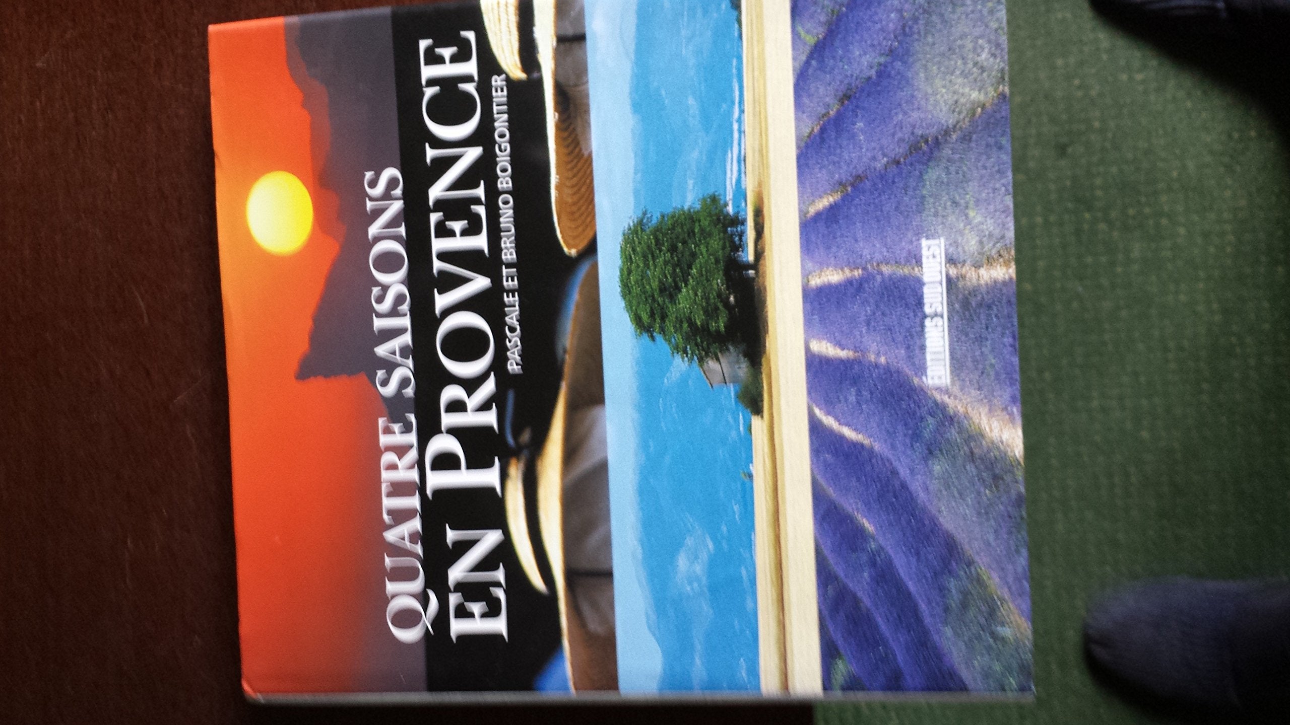 Quatre saisons en Provence book