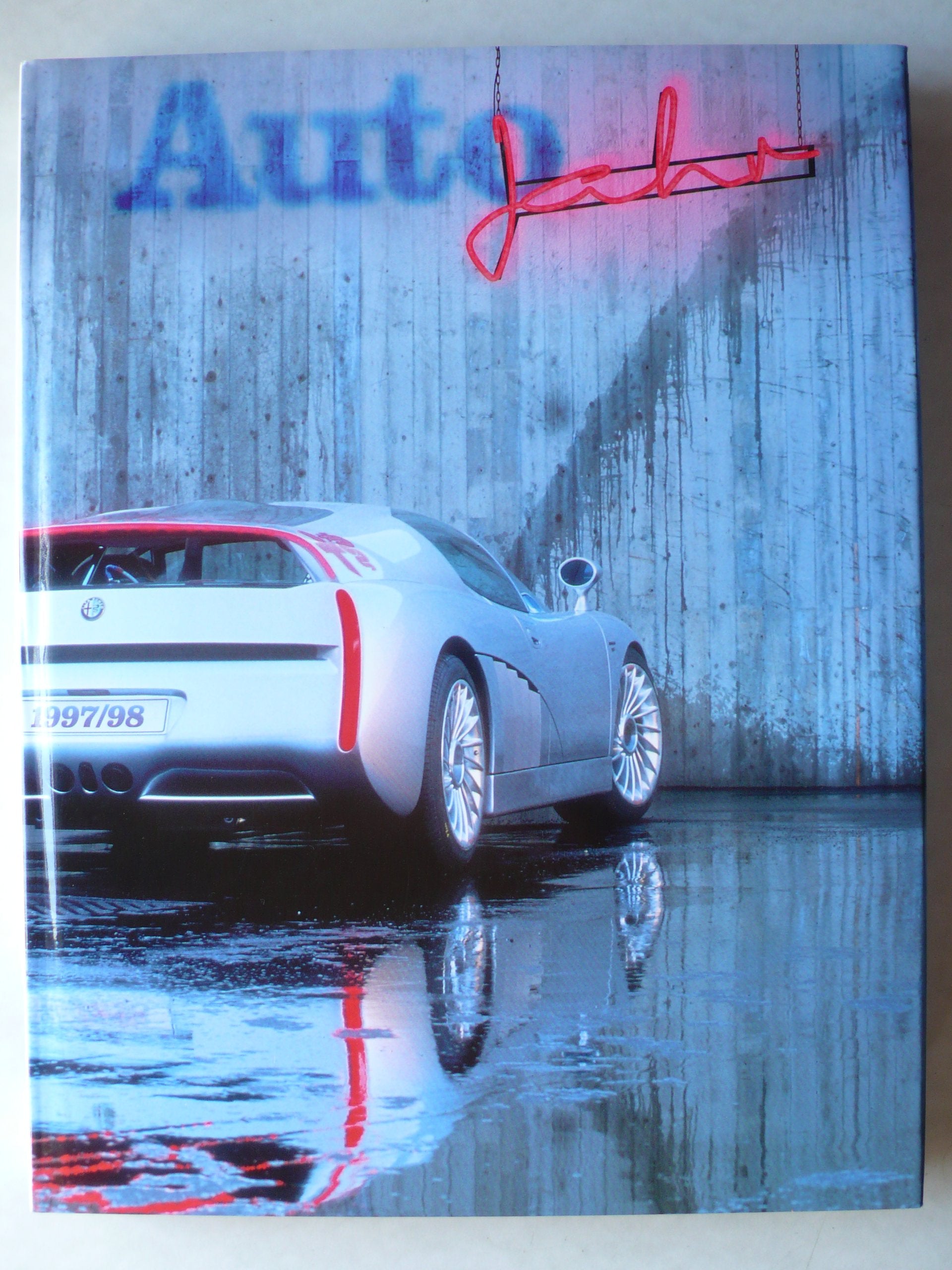 Auto Jahr 45. 1997/98 Books