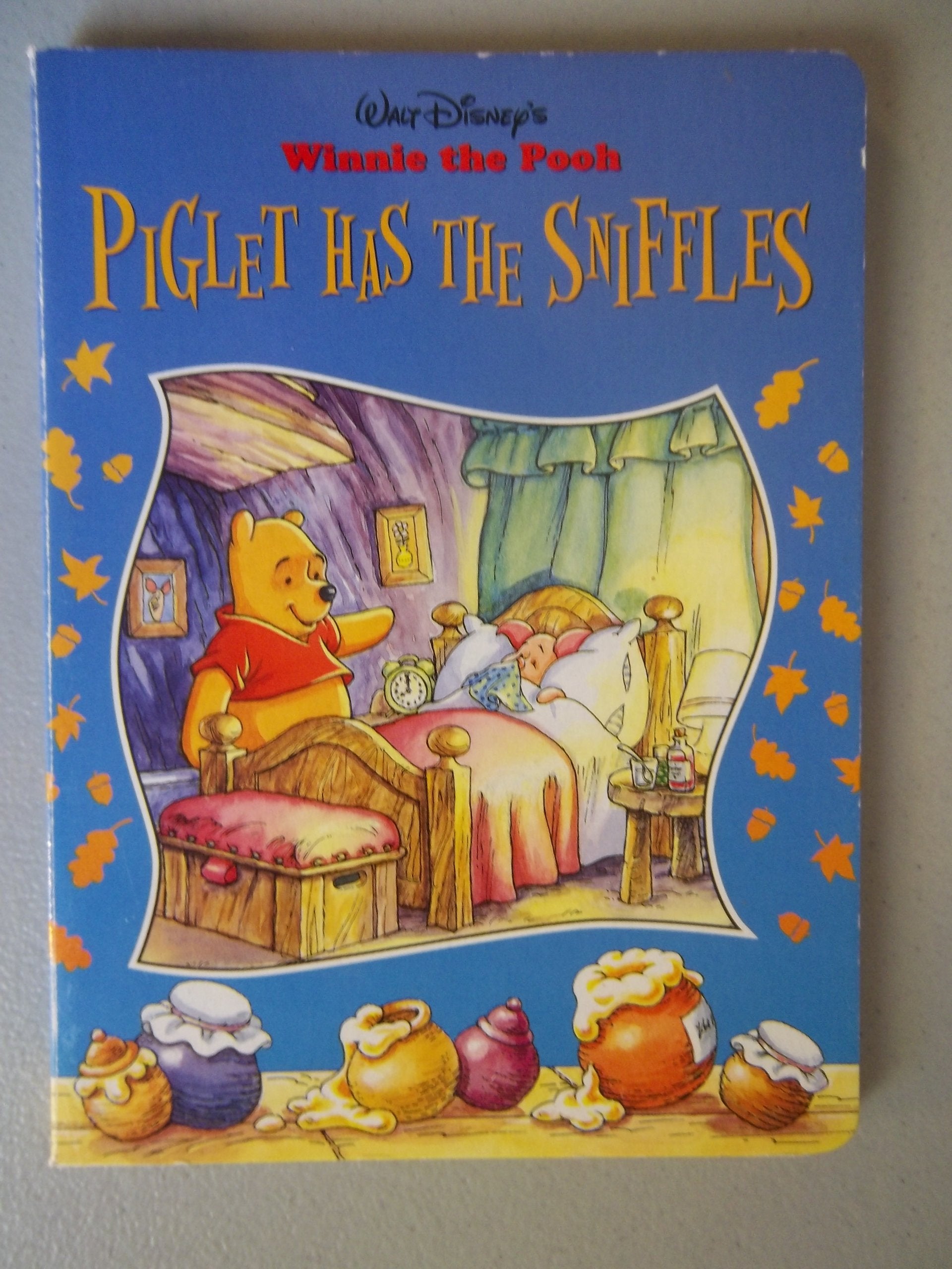 PIGLET HAS THE SNIFFLES (WALT DISNEY'S WINNIE THE POOH) Books