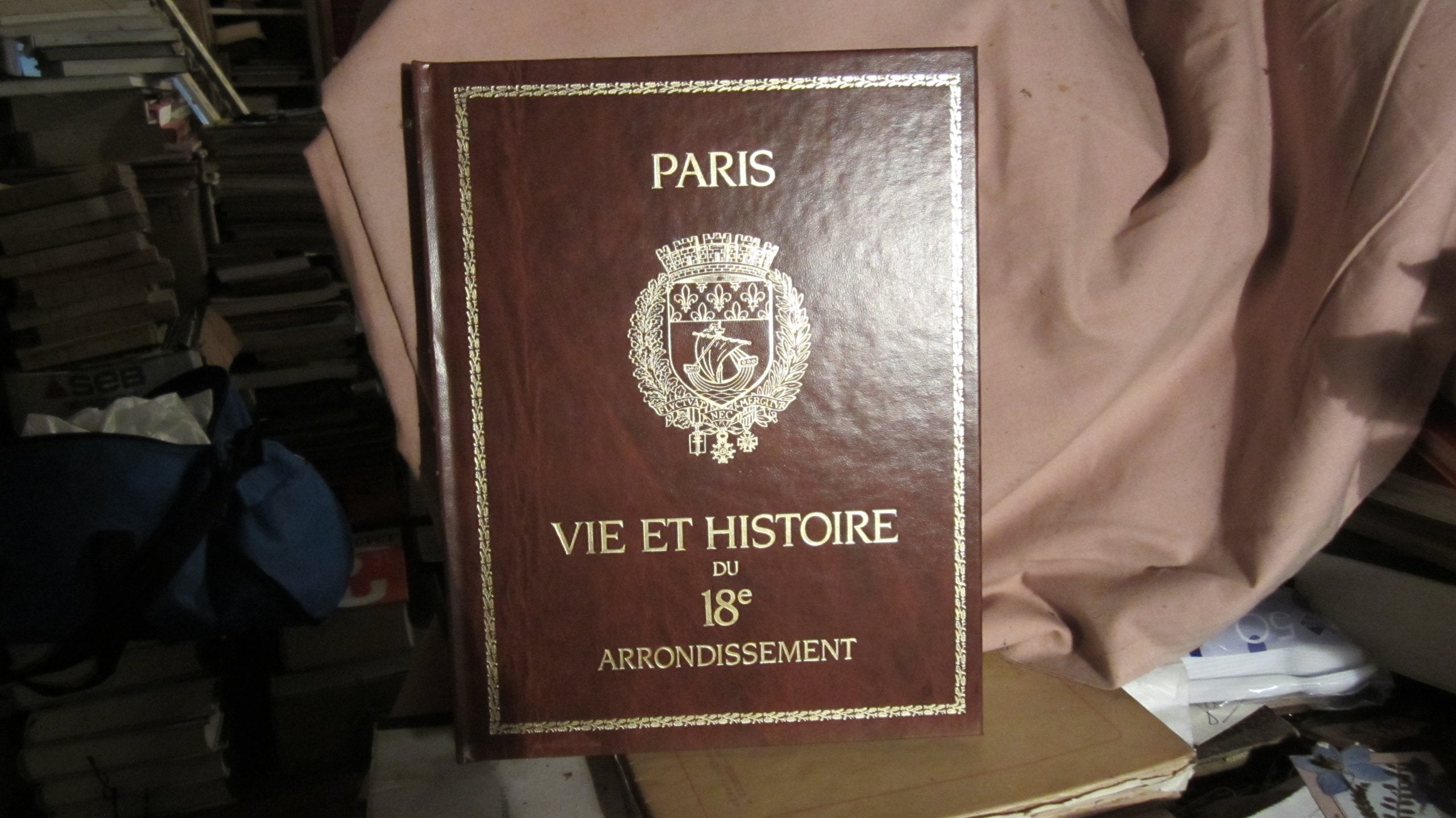 Vie et histoire du XVIIIe arrondissement Books