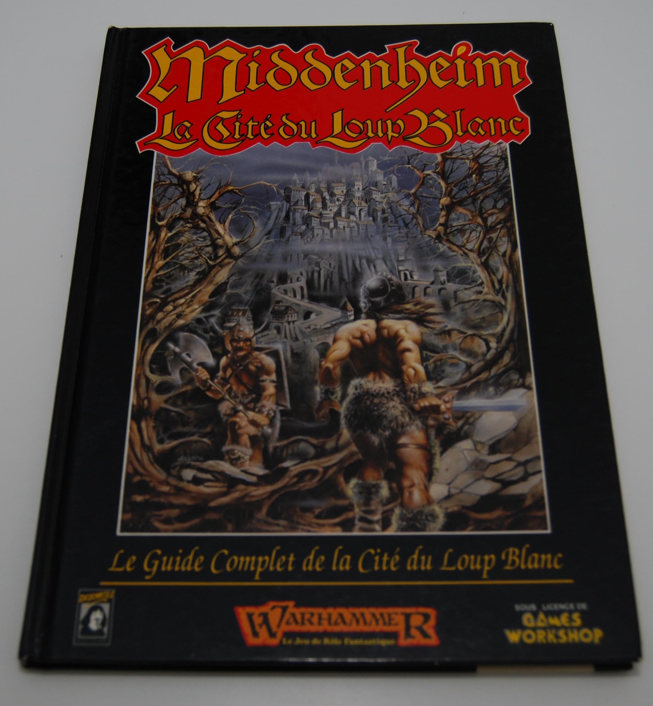 Middenheim, La cité du Loup Blanc : Campagne de l'Ennemi Intérieur (Warhammer) book
