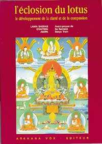 L'éclosion du lotus : le développement de la clarté et de la compassion Religion & Esotericism