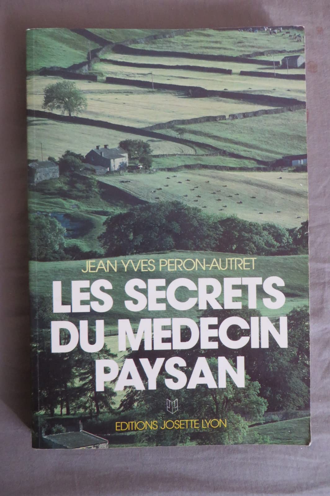 Les secrets du medecin paysan book
