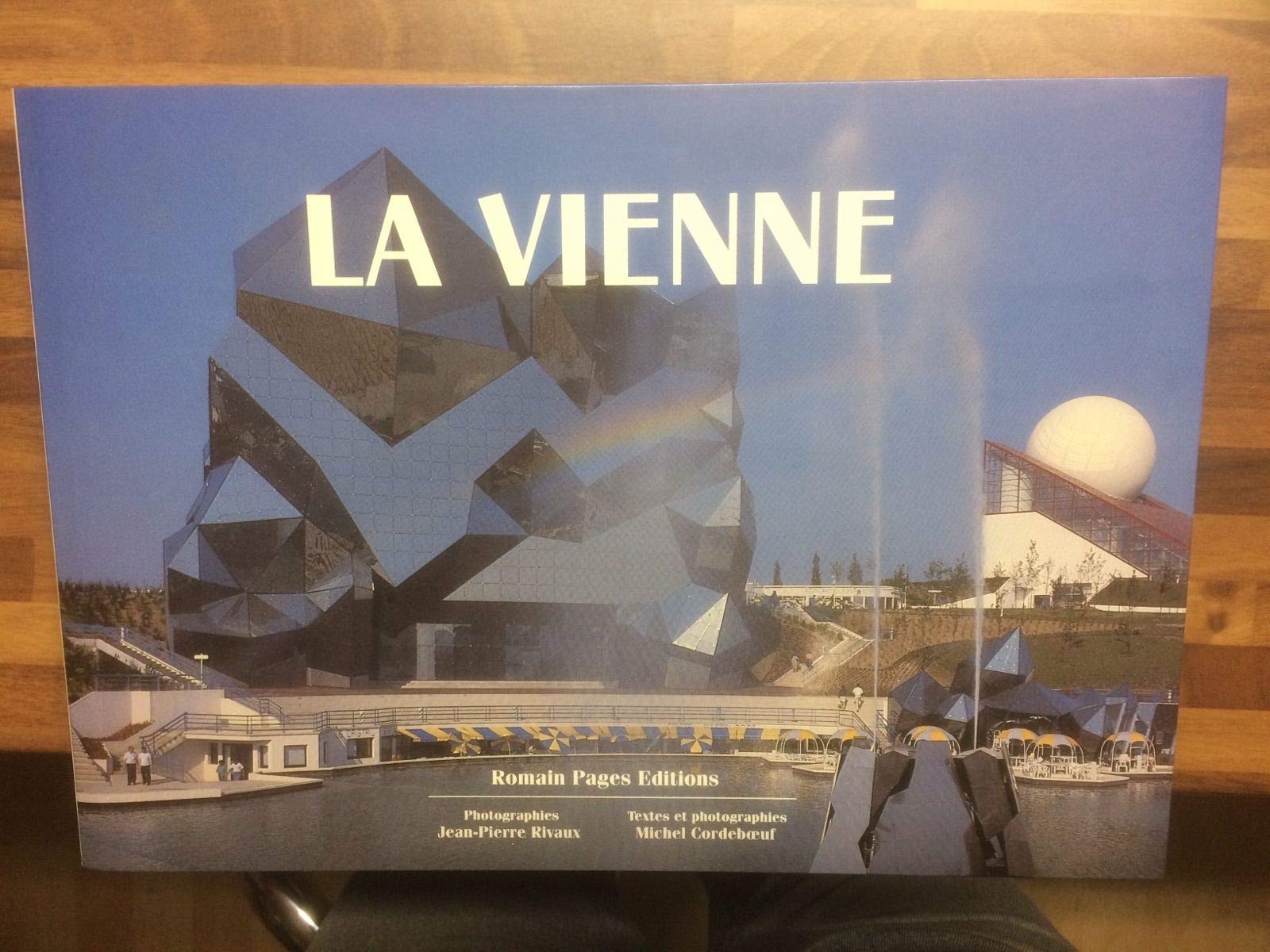 La vienne (1992) (Depts &Regions de Fr) Books