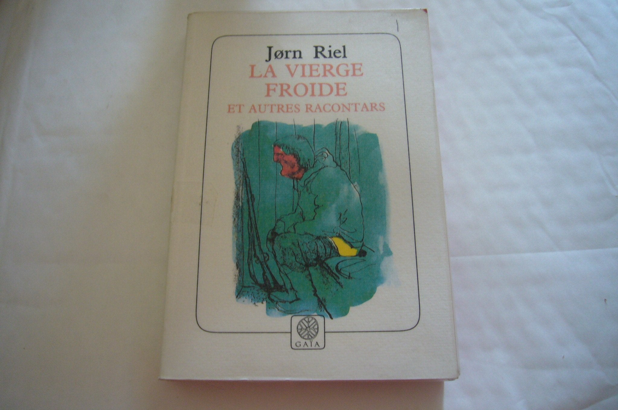 La vierge froide : et autres racontars book