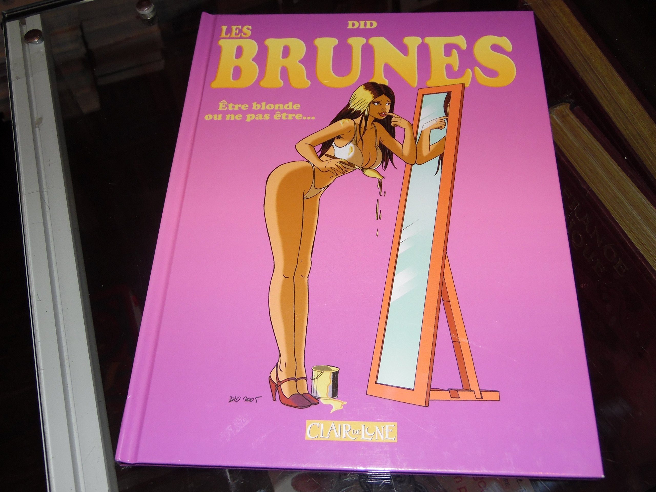 Les brunes: Etre blonde ou ne pas être... book