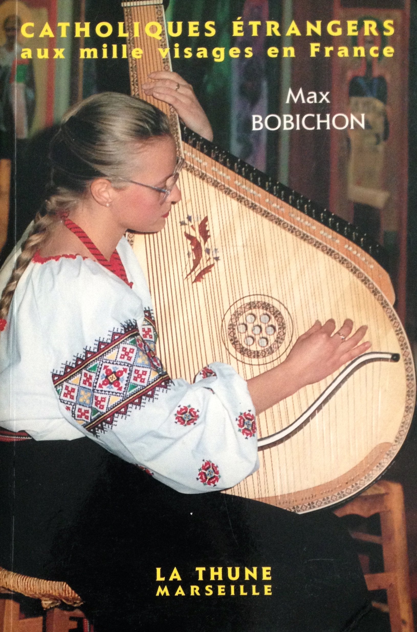 Catholiques étrangers aux mille visages en France. petit lexique book