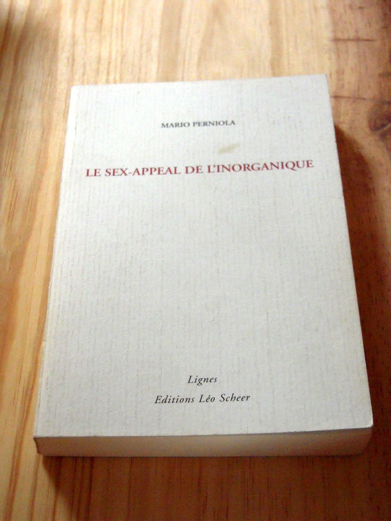 Sex-appeal de l'inorganique (Le) Essays & Short Stories