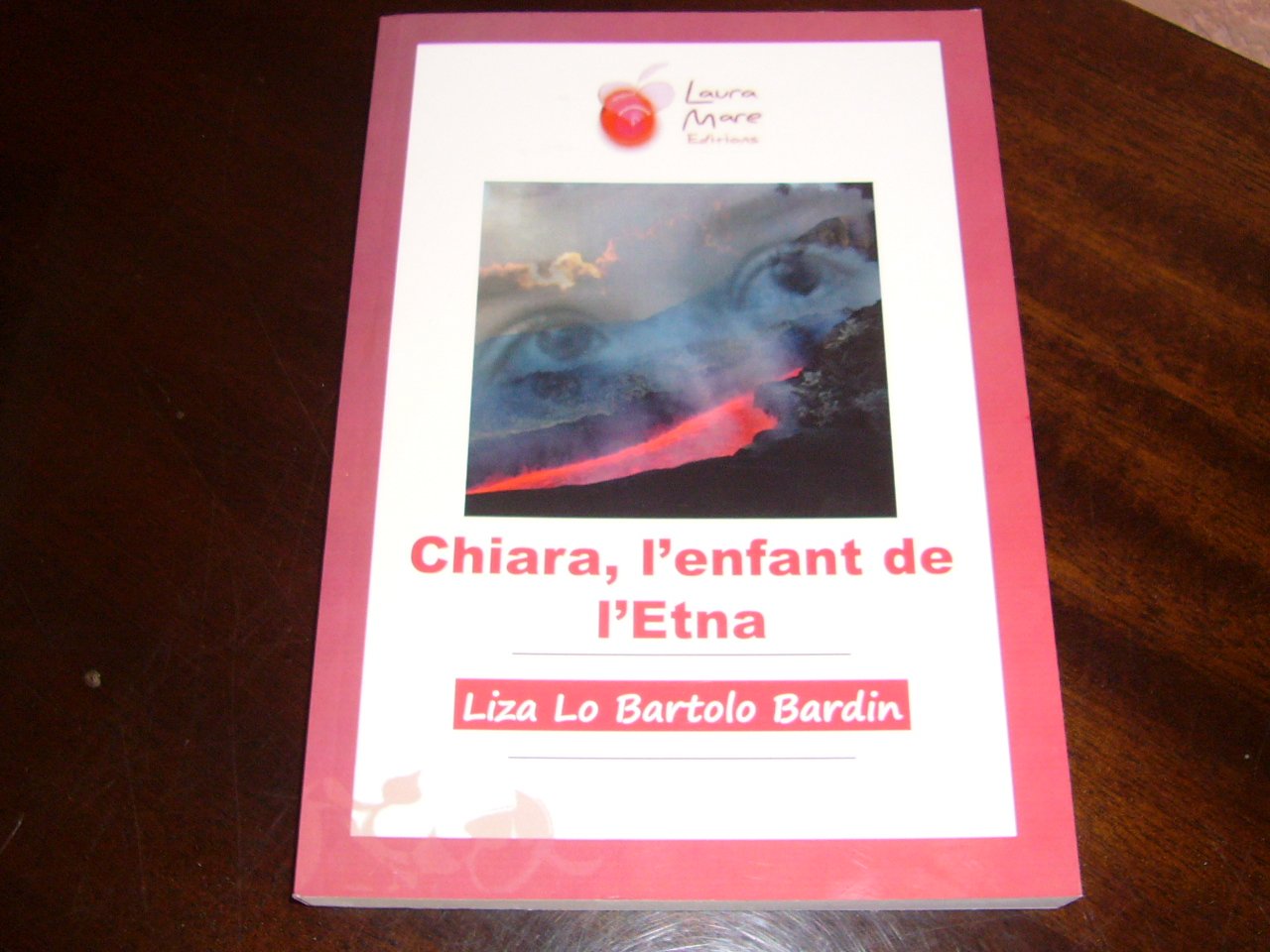 Chiara, l'enfant de l'Etna book