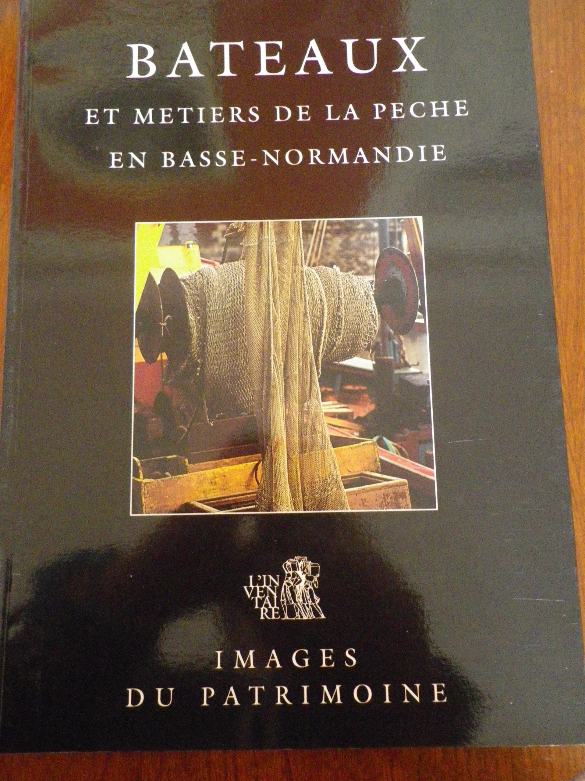 Bâteaux et métiers de la pêche en Basse-Normandie book