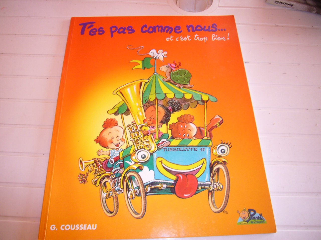 T'es pas comme nous, et c'est trop bien ! : Histoire racontée par Mata-Mata Books