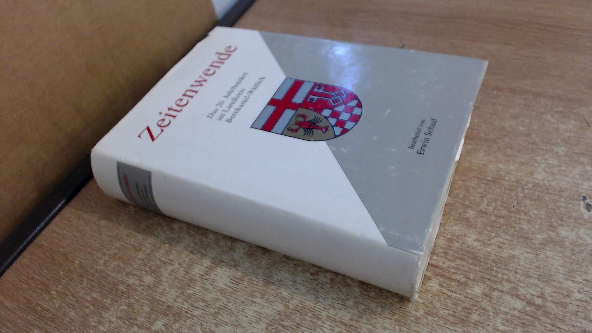Zeitenwende. Das 20. Jahrhundert im Landkreis Bernkastel- Wittlich. ( = Archiv für Kultur und Geschichte des Landkreises Bernkastel- Wittlich, 11) . book