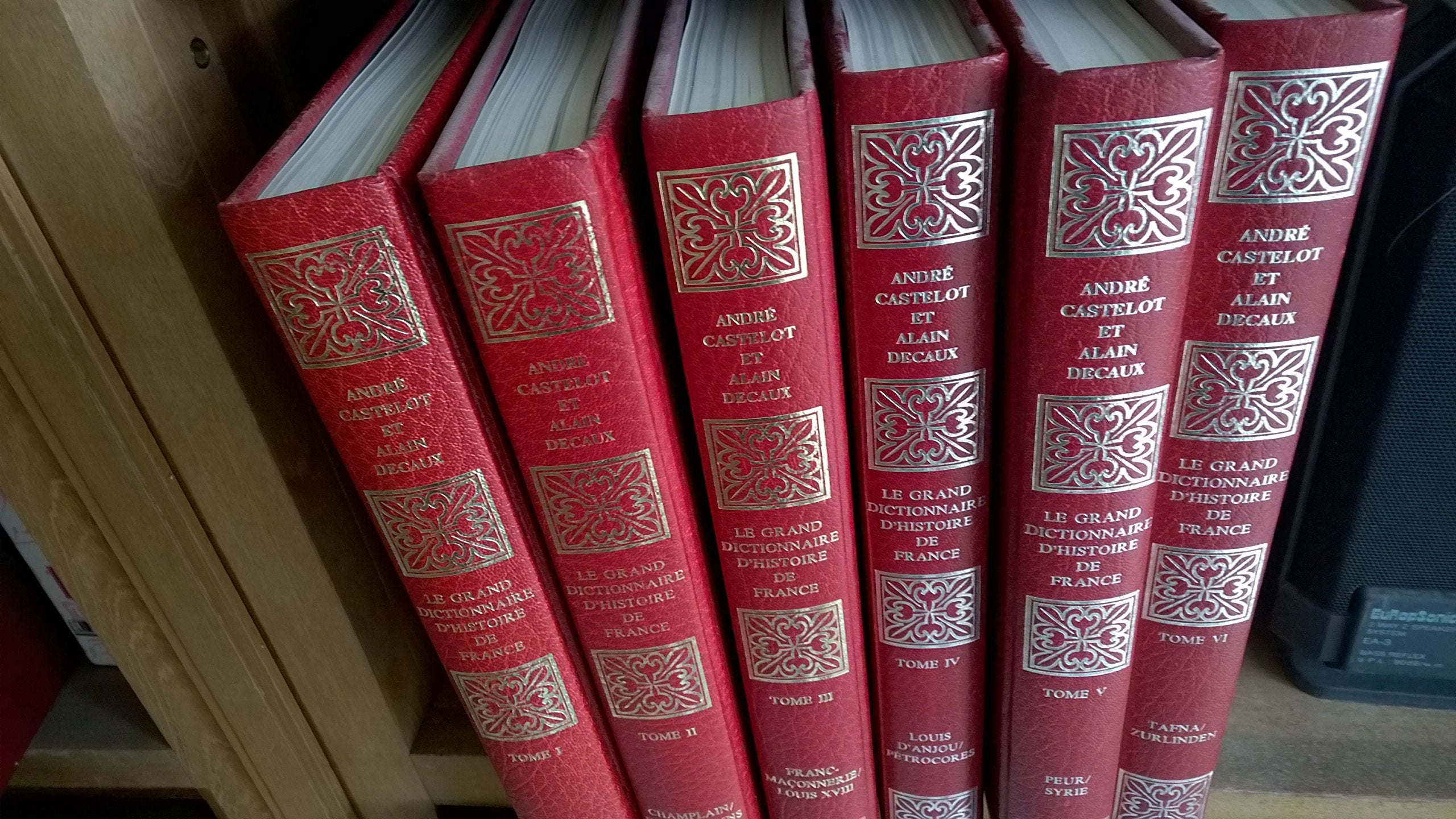 LE GRAND DICTIONNAIRE D'HISTOIRE DE FRANCE en 6 tomes (par ordre alphabétique ) André CASTELOT Alain DECAUX Books