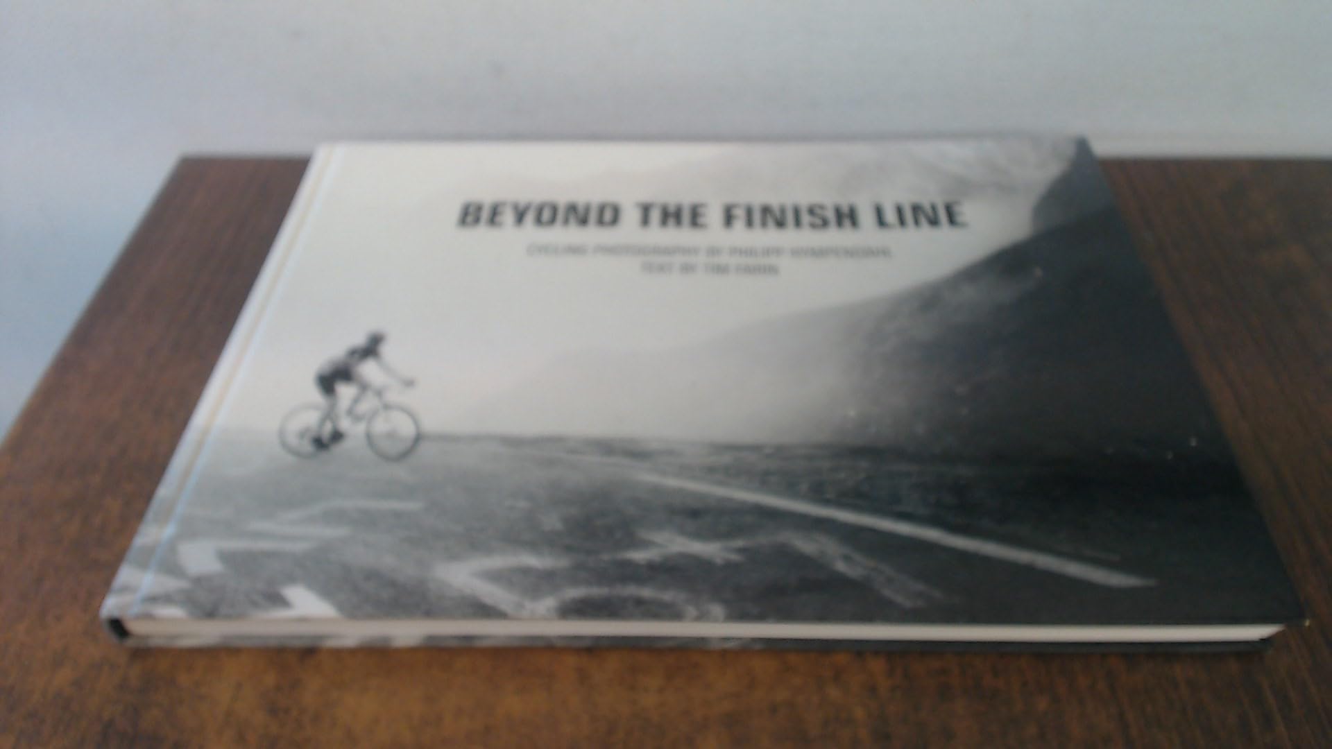 Beyond the finish line: Cycling Photography by Philipp Hympendahl book