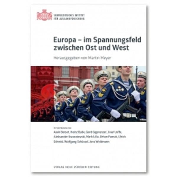 Europa – im Spannungsfeld zwischen Ost und West: Sozialwissenschaftliche Studien des Schweizerischen Instituts für Auslandforschung, Band 42 Law