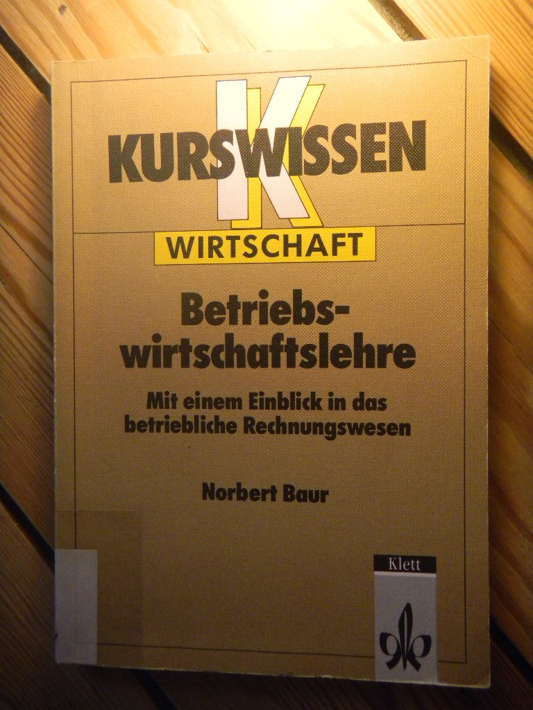 Abiturwissen, Betriebswirtschaftslehre Books