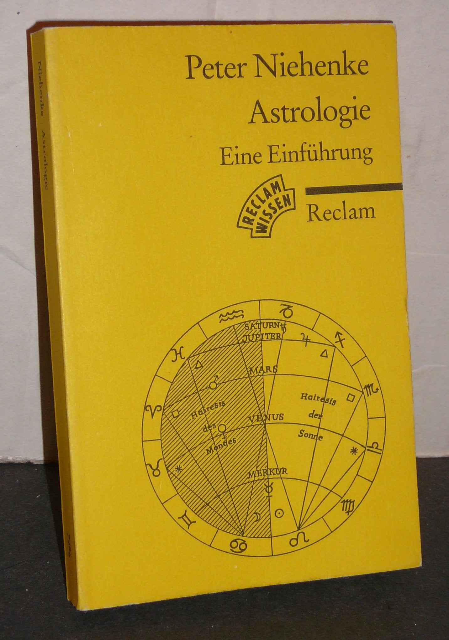 Astrologie: Eine Einführung. (Reclam Wissen) (Reclams Universal-Bibliothek) Religion & Esotericism