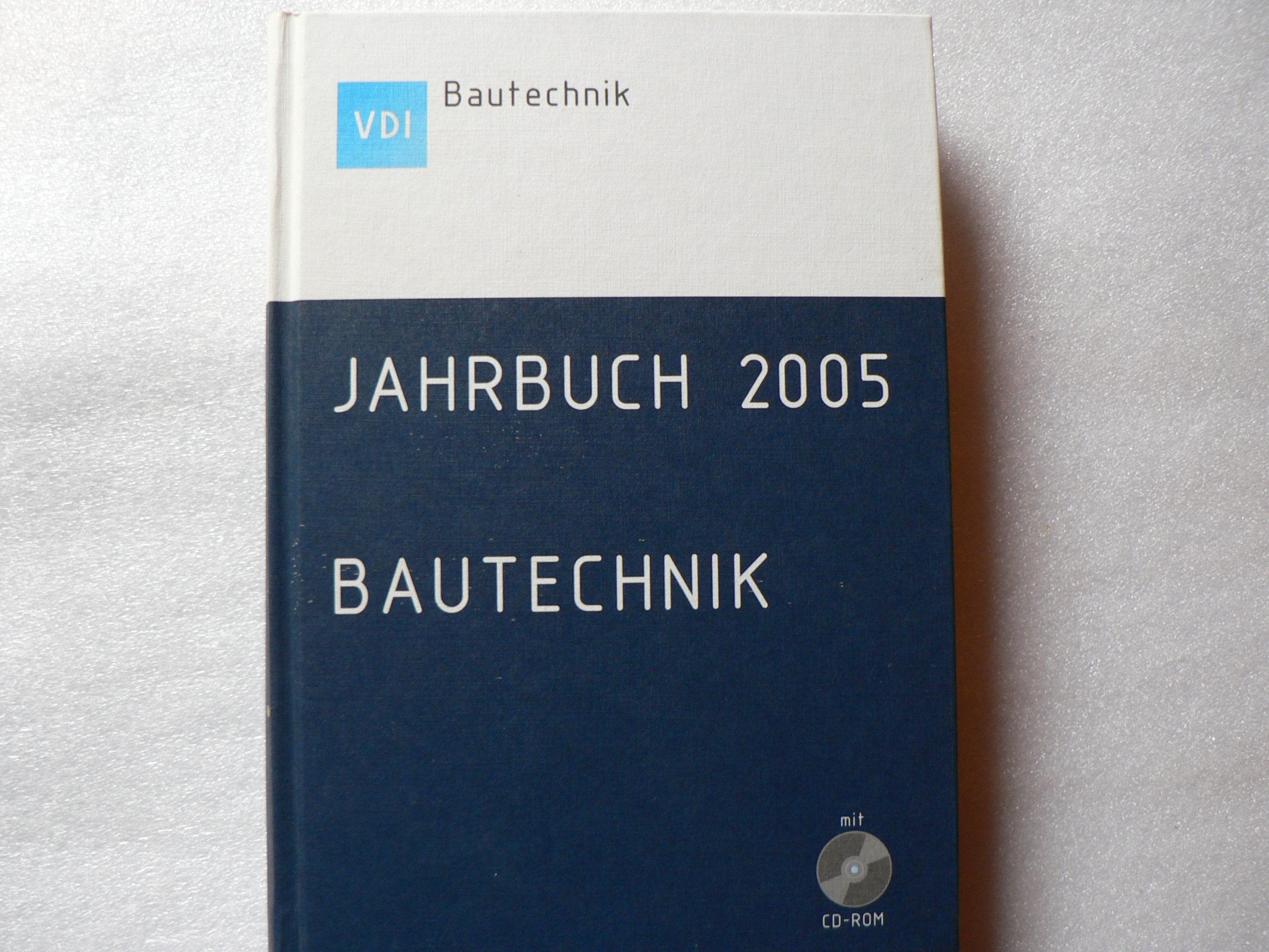 VDI Jahrbuch 2005 Bautechnik (Mit CD-ROM) Books