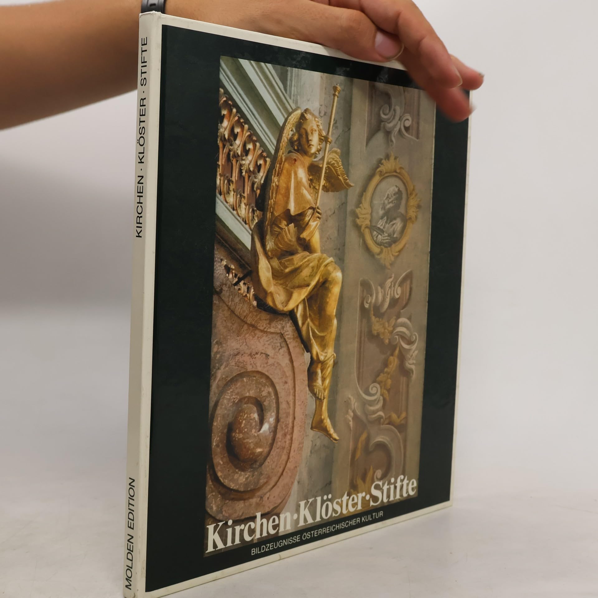 Kirchen, Klöster, Stifte. Bildzeugnisse österreichischer Kultur Film, Art & Culture