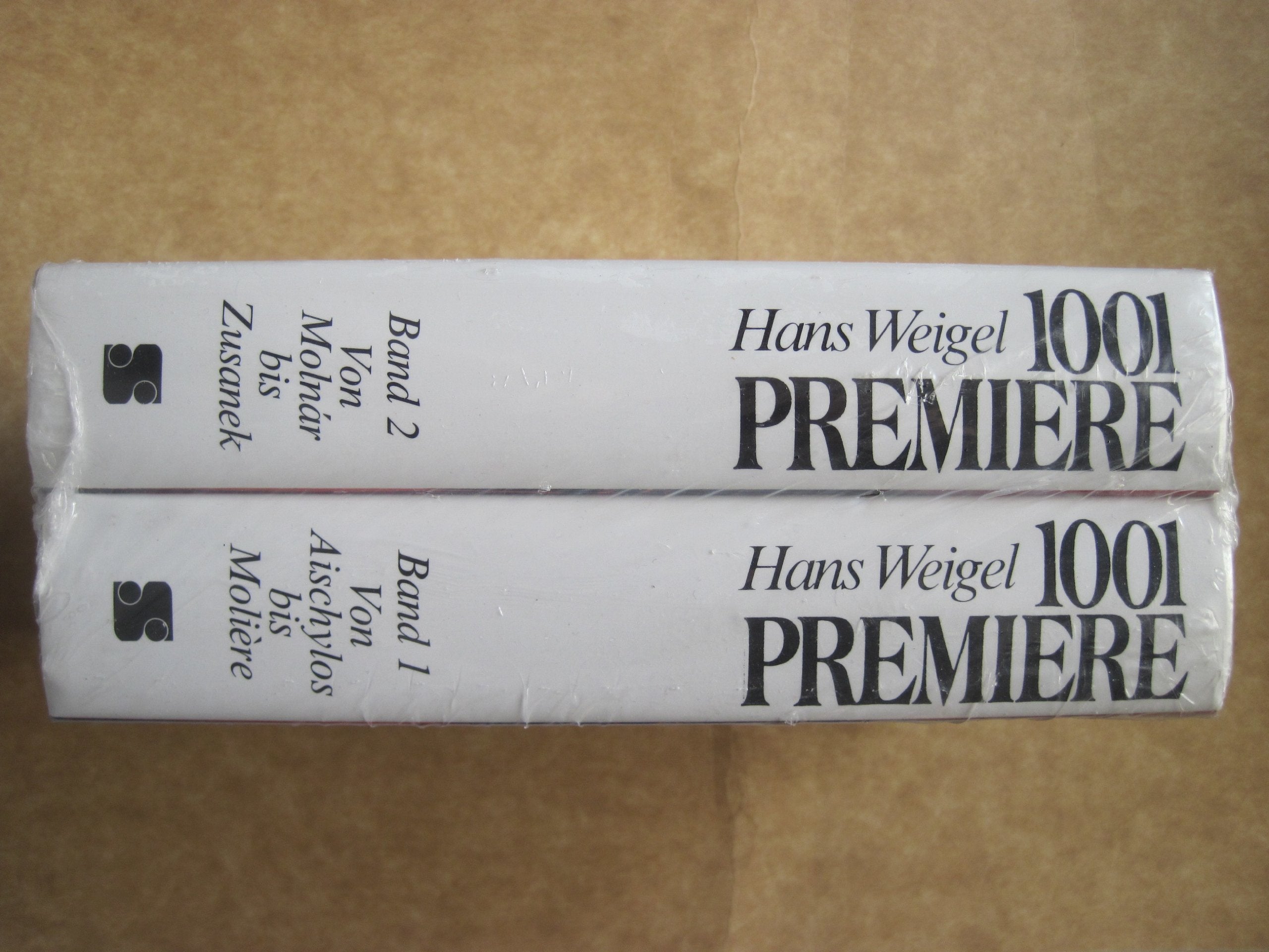 1001 Premiere: Hymnen und Verrisse. Von Aischylos bis Zusanek: Hymnen u. Verrisse. Von Aischylos bis Zusanek Books