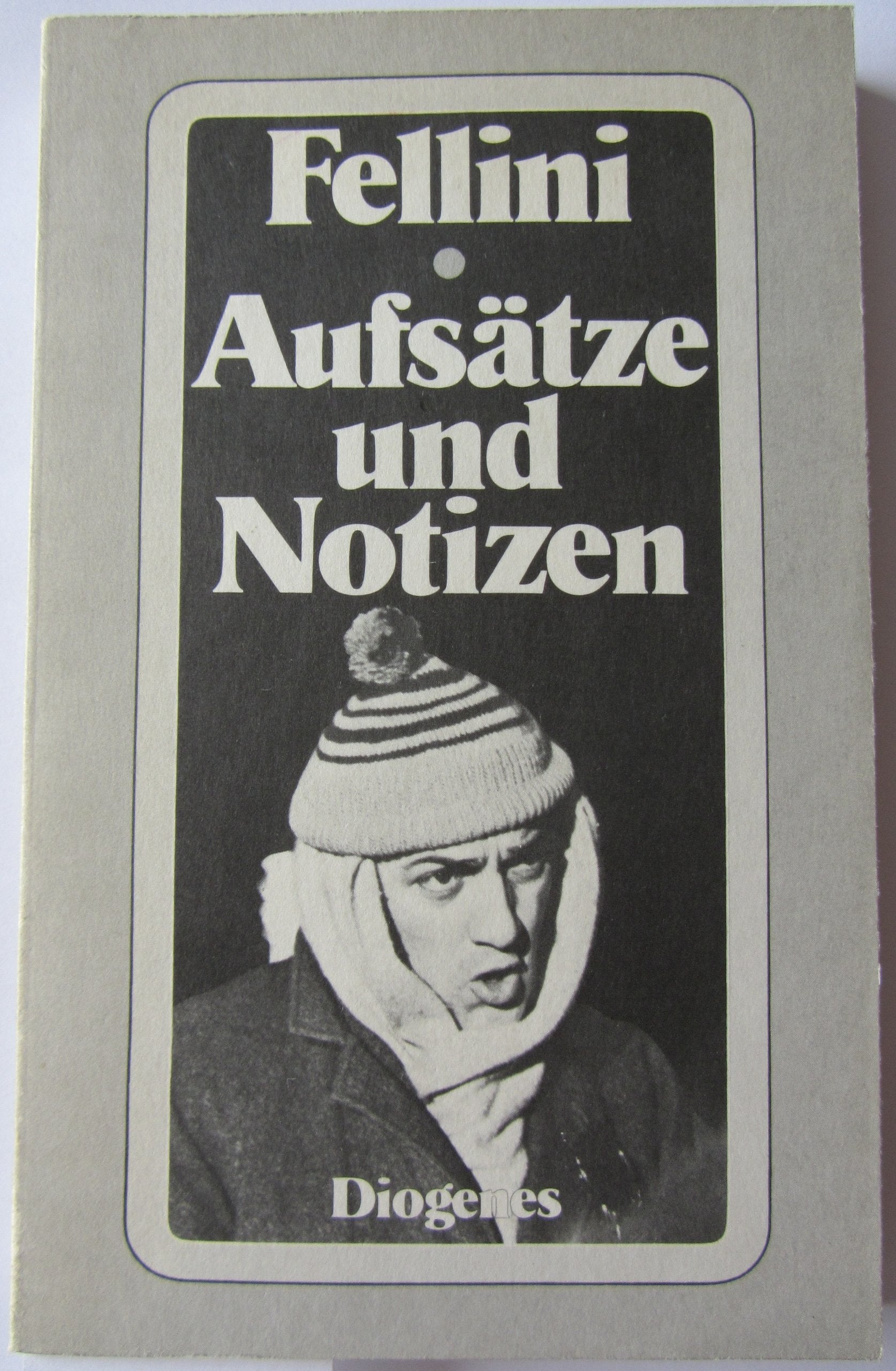 Aufsätze und Notizen Politics & Society Books