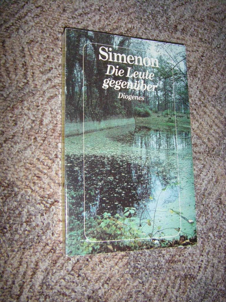 Die Leute gegenüber Books