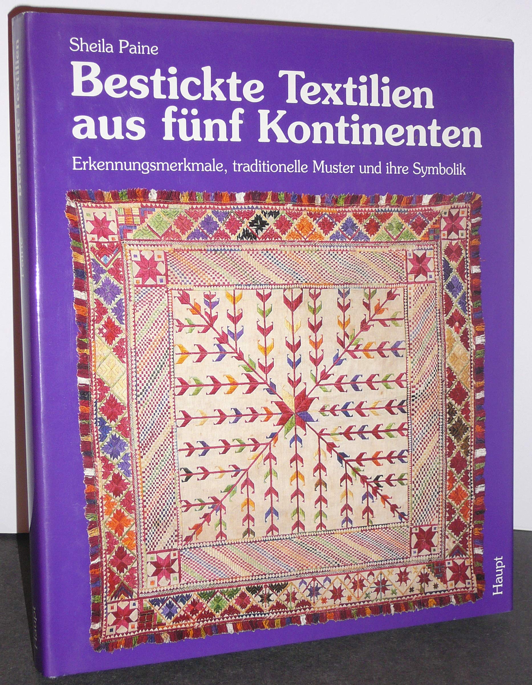 Bestickte Textilien aus fünf Kontinenten: Erkennungsmerkmale, traditionelle Muster und ihre Symbolik Film, Art & Culture